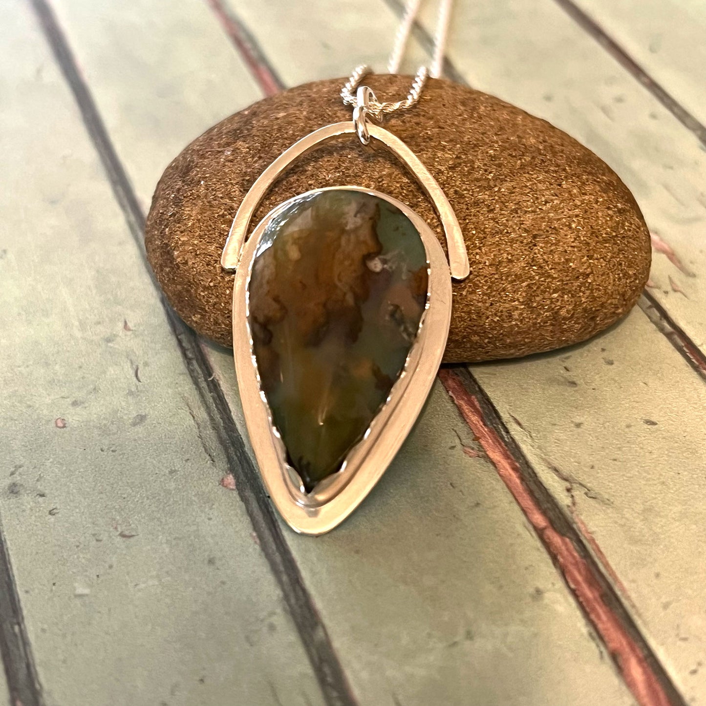 STERLING SILVER NORTH RIDGE PLUME AGATE NECKLACE - PROTECTIVE EMBRACE TALISMAN