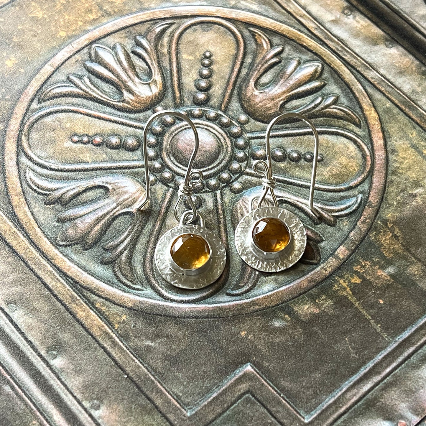 STERLING SILVER CITRINE BEZEL EARRINGS - I BOW TALISMAN