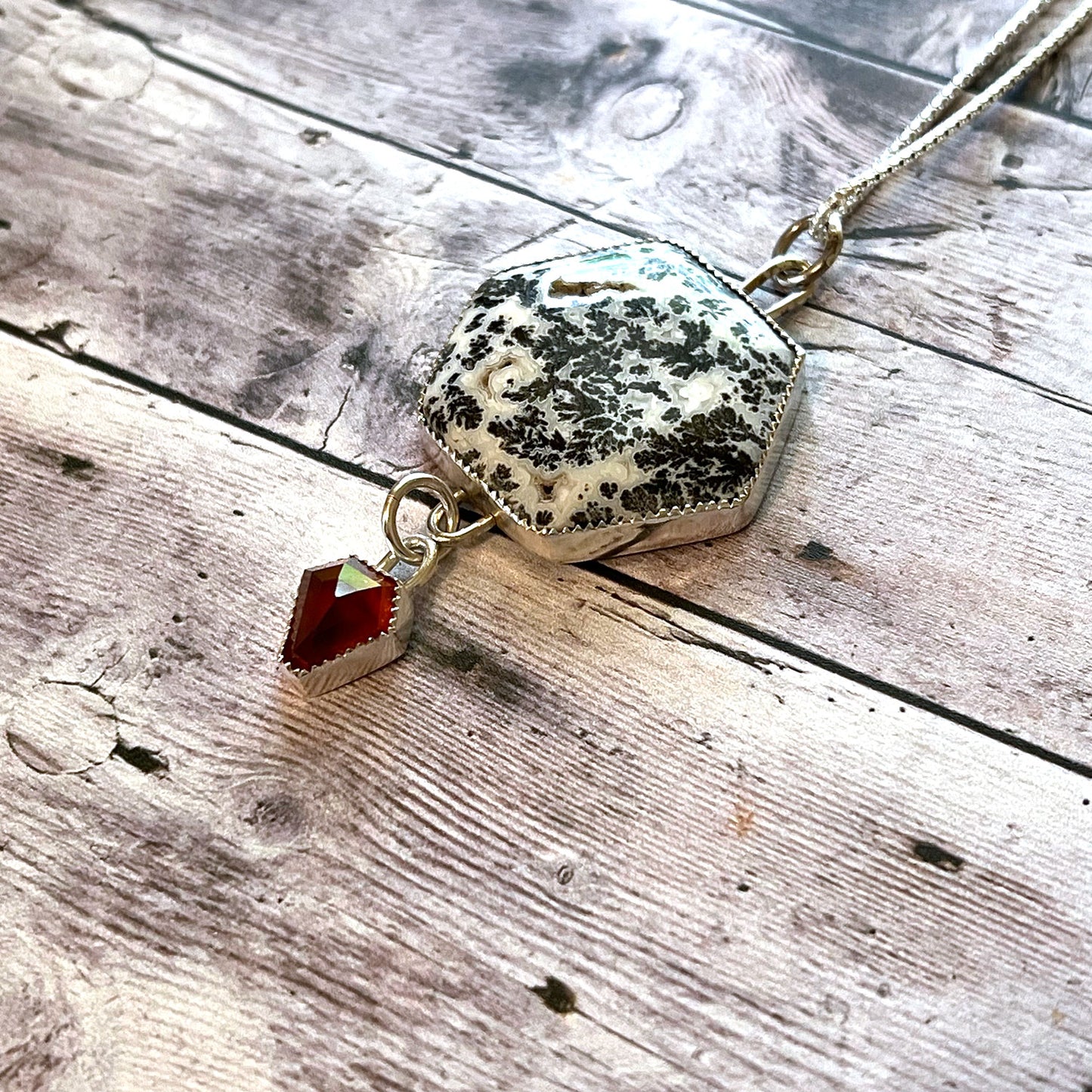 STERLING SILVER DENDRITIC AGATE GARNET NECKLACE - PROTECTIVE EMBRACE TALISMAN