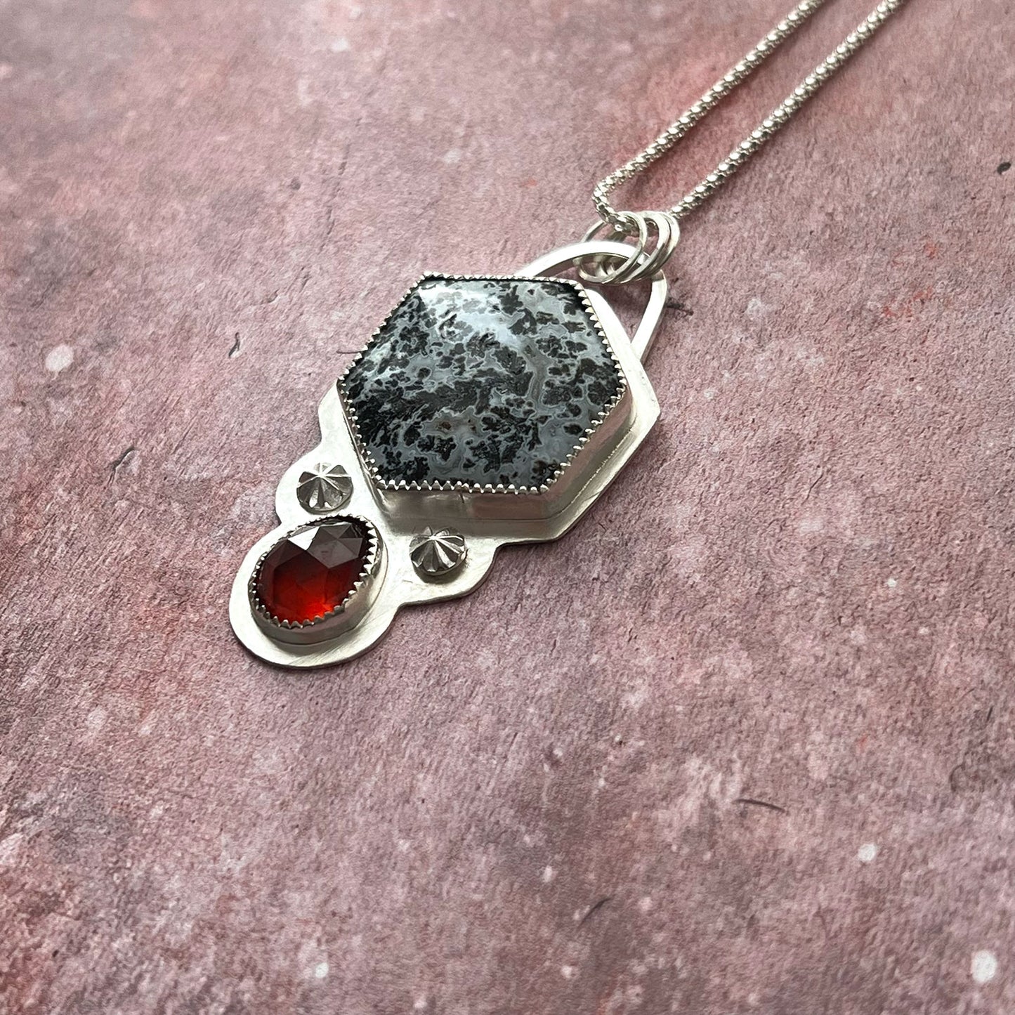 STERLING SILVER DENDRITIC AGATE GARNET NECKLACE - PROTECTIVE EMBRACE TALISMAN