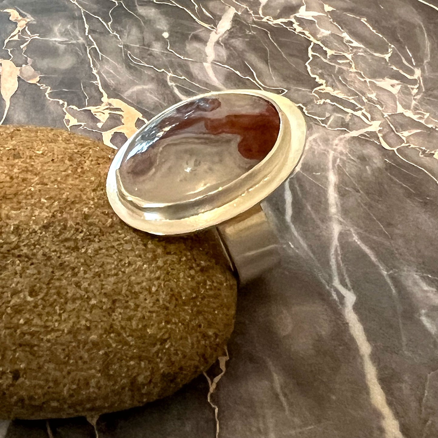 STERLING SILVER RED PLUME AGATE RING - PROTECTIVE EMBRACE TALISMAN