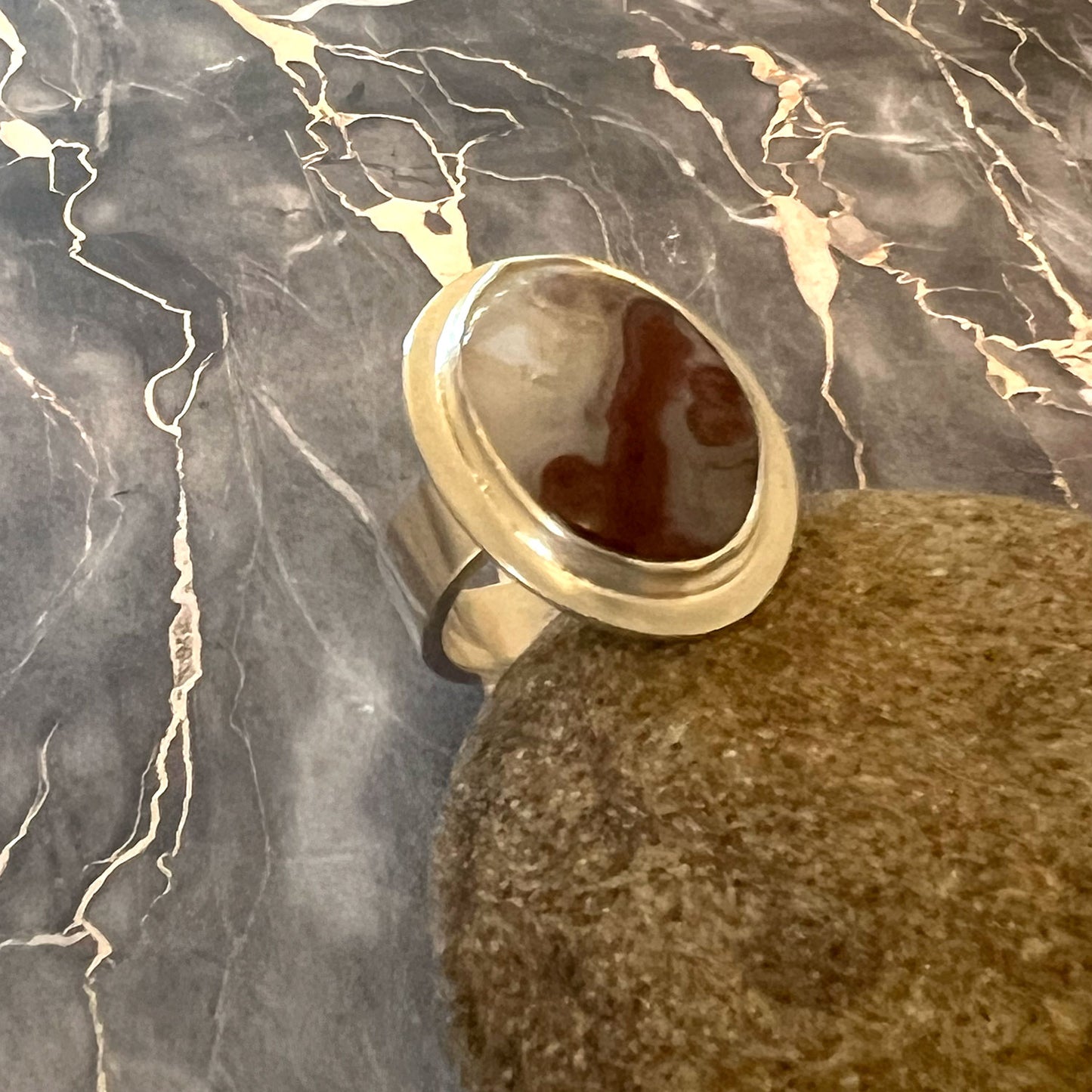 STERLING SILVER RED PLUME AGATE RING - PROTECTIVE EMBRACE TALISMAN