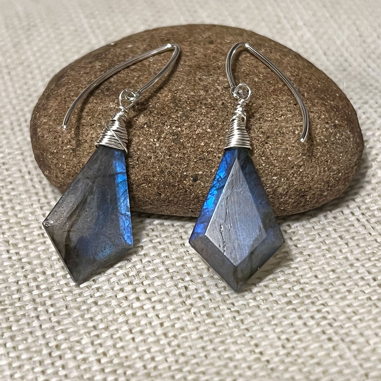 STERLING SILVER LABRADORITE EARRINGS - ORIGINALITY TALISMAN