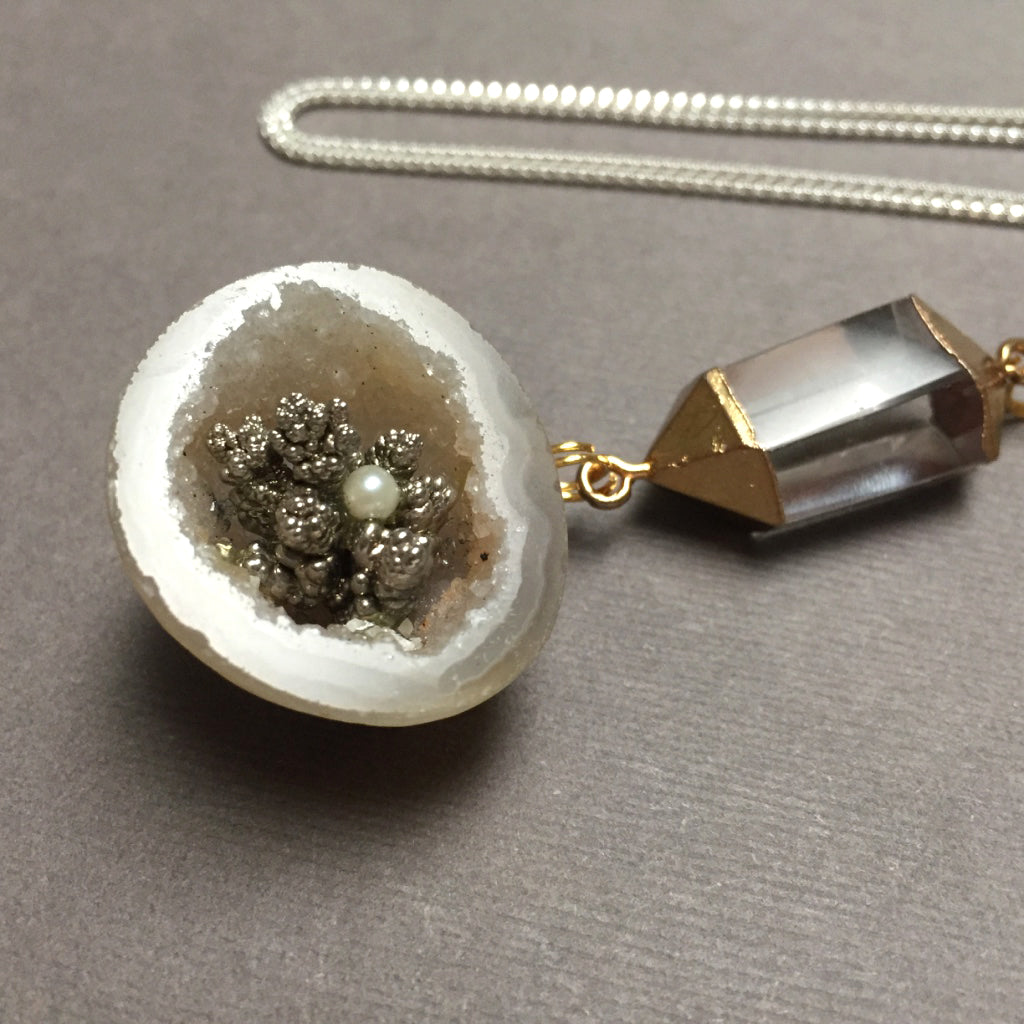 STERLING SILVER MINI THUNDER EGG GEODE WITH PEARL NECKLACE - SEED OF LOVE TALISMAN