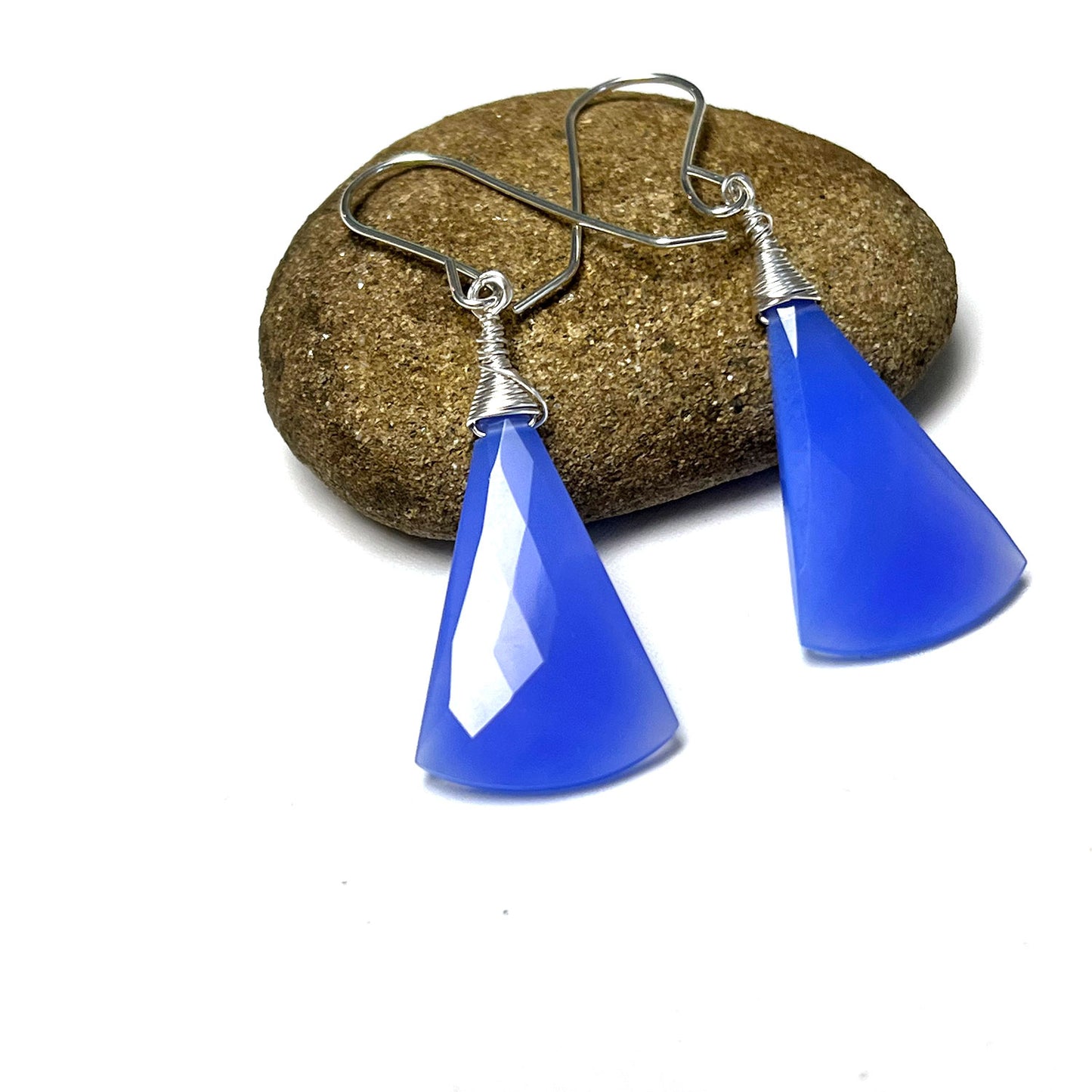 STERLING SILVER CORNFLOWER BLUE PINK CHALCEDONY EARRINGS - GOOD WILL TALISMAN