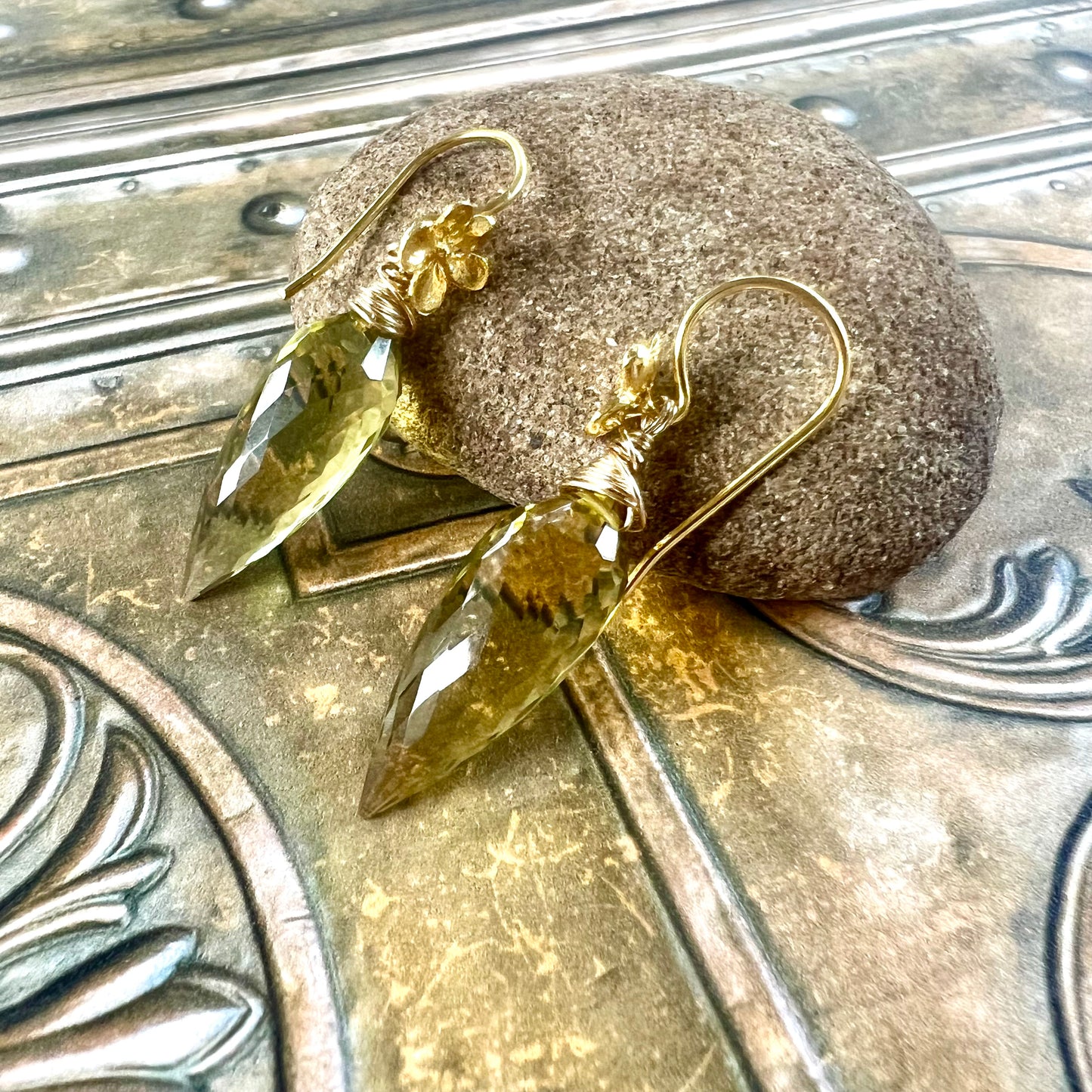 GOLD FILLED OLIVE QUARTZ EARRINGS - SYNCH ME TALISMAN