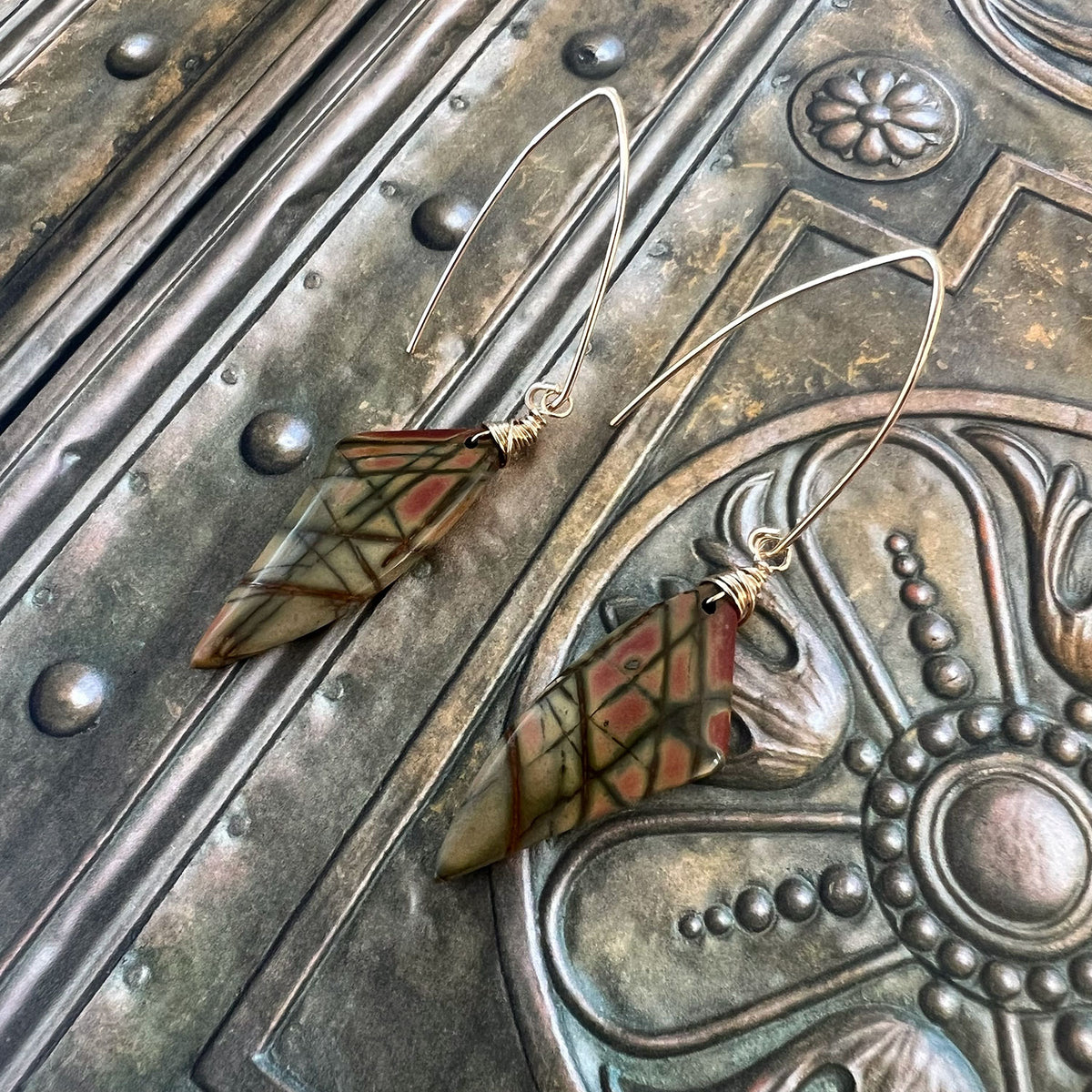 CHERRY CREEK JASPER EARRINGS - MOTHER EARTH TALISMAN