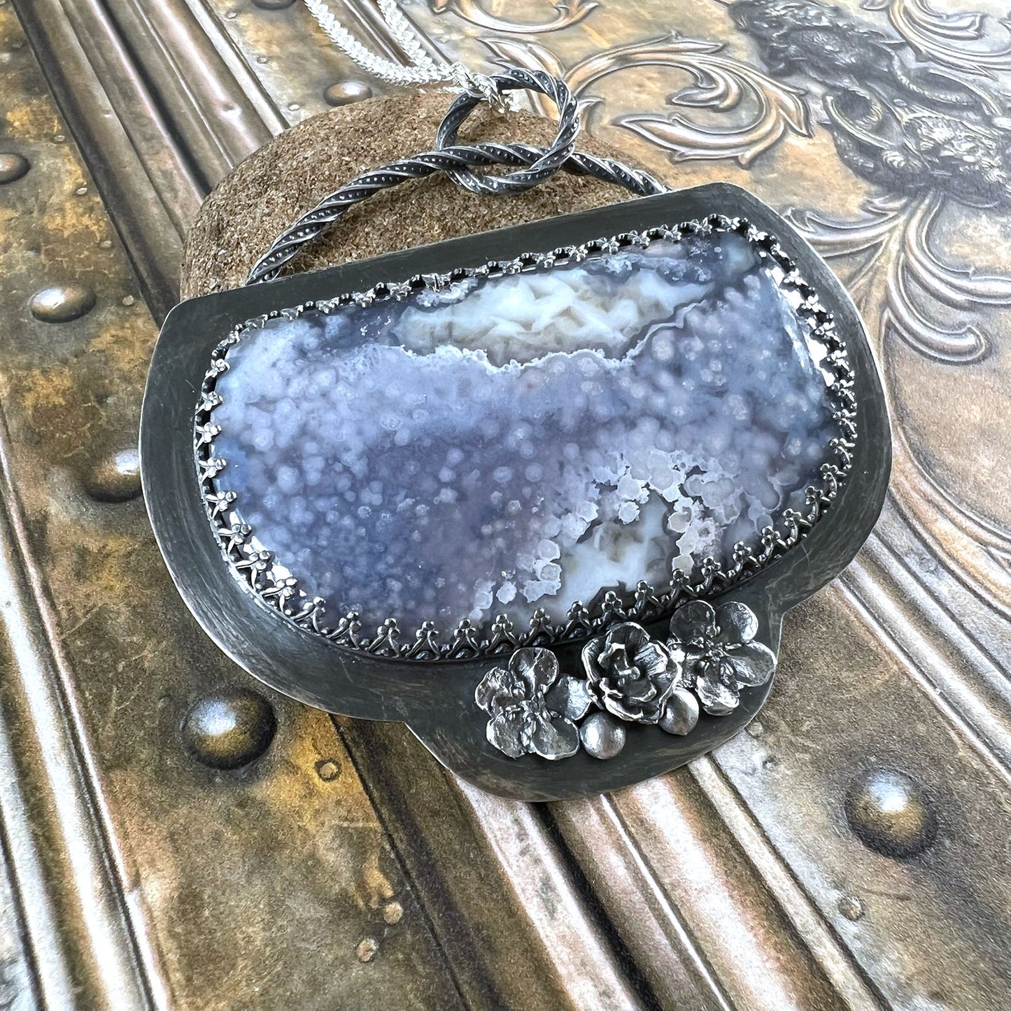 STERLING SILVER BLUE FLORAL PLUME AGATE NECKLACE - PROTECTIVE EMBRACE TALISMAN