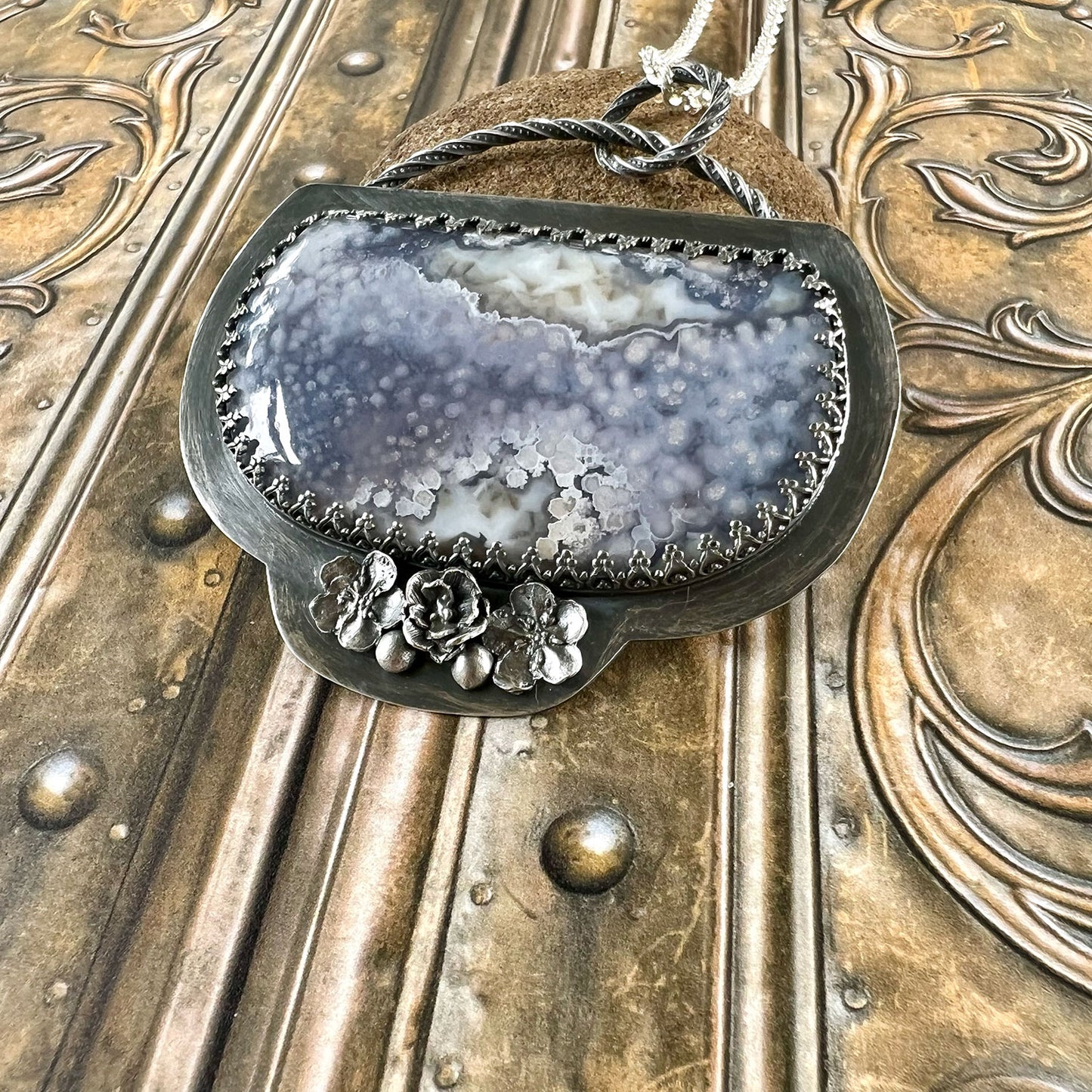 STERLING SILVER BLUE FLORAL PLUME AGATE NECKLACE - PROTECTIVE EMBRACE TALISMAN