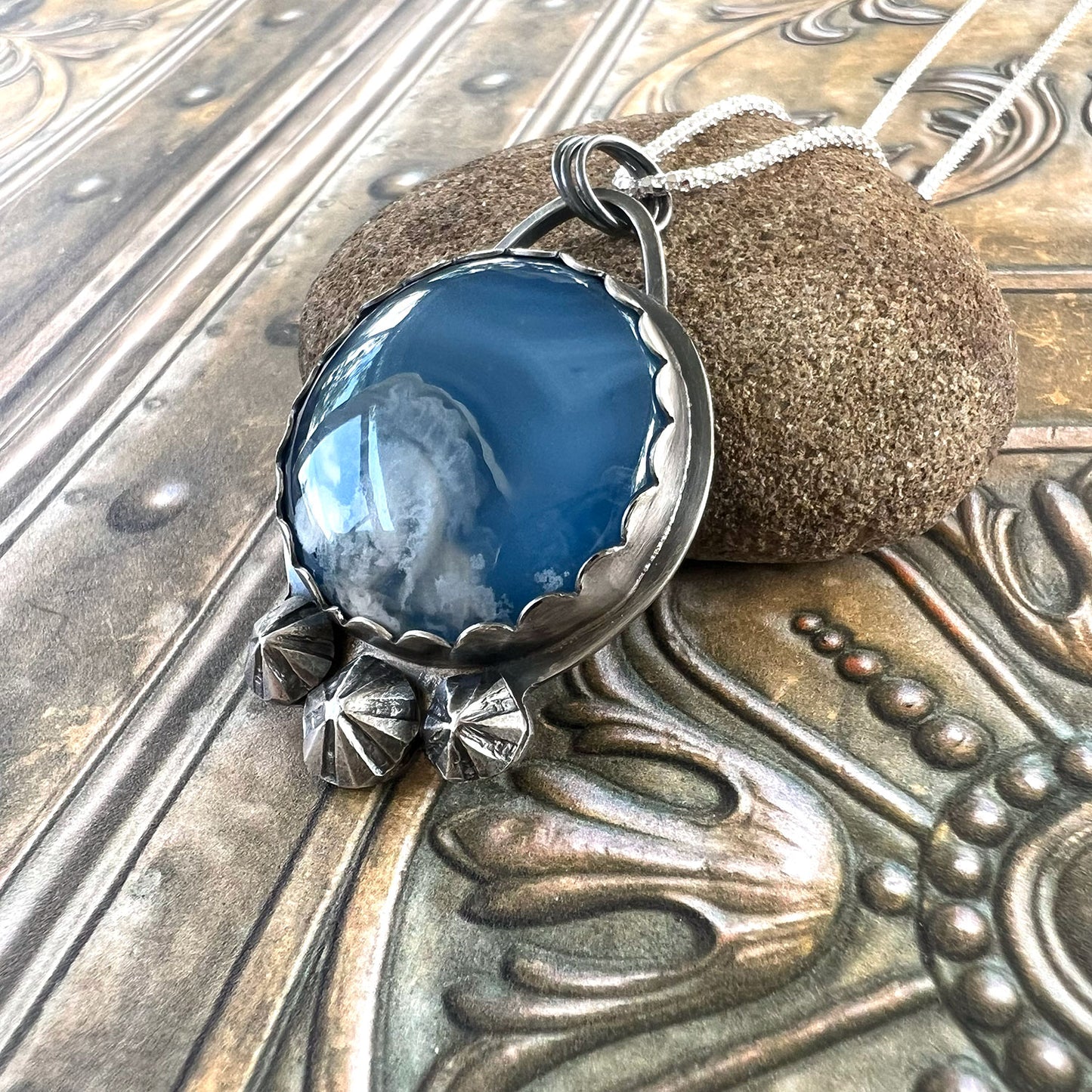 STERLING SILVER BLUE PLUME AGATE NECKLACE - PROTECTIVE EMBRACE TALISMAN
