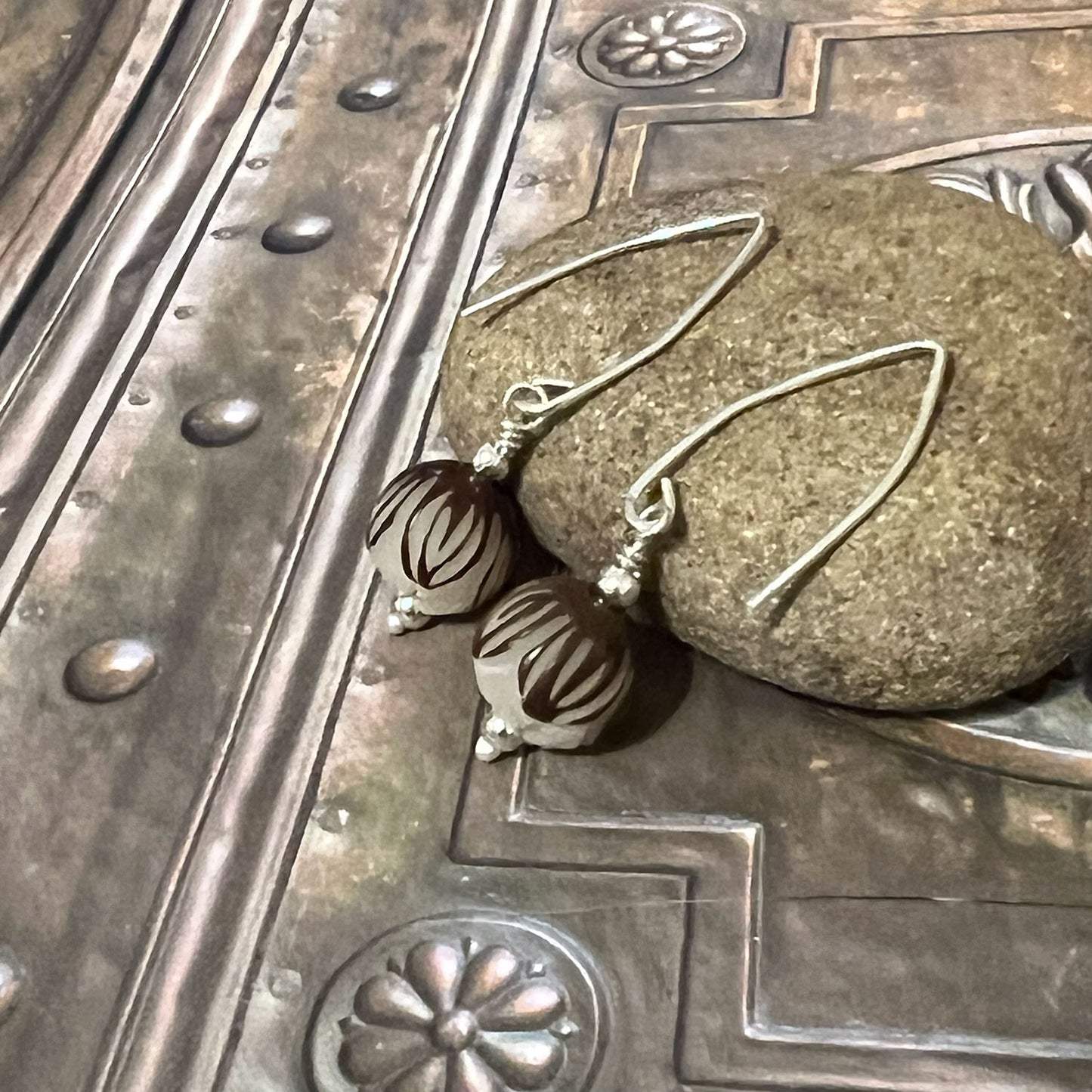 STERLING SILVER BODI ROOT PRAYER EARRINGS - ENLIGHTENMENT TALISMAN