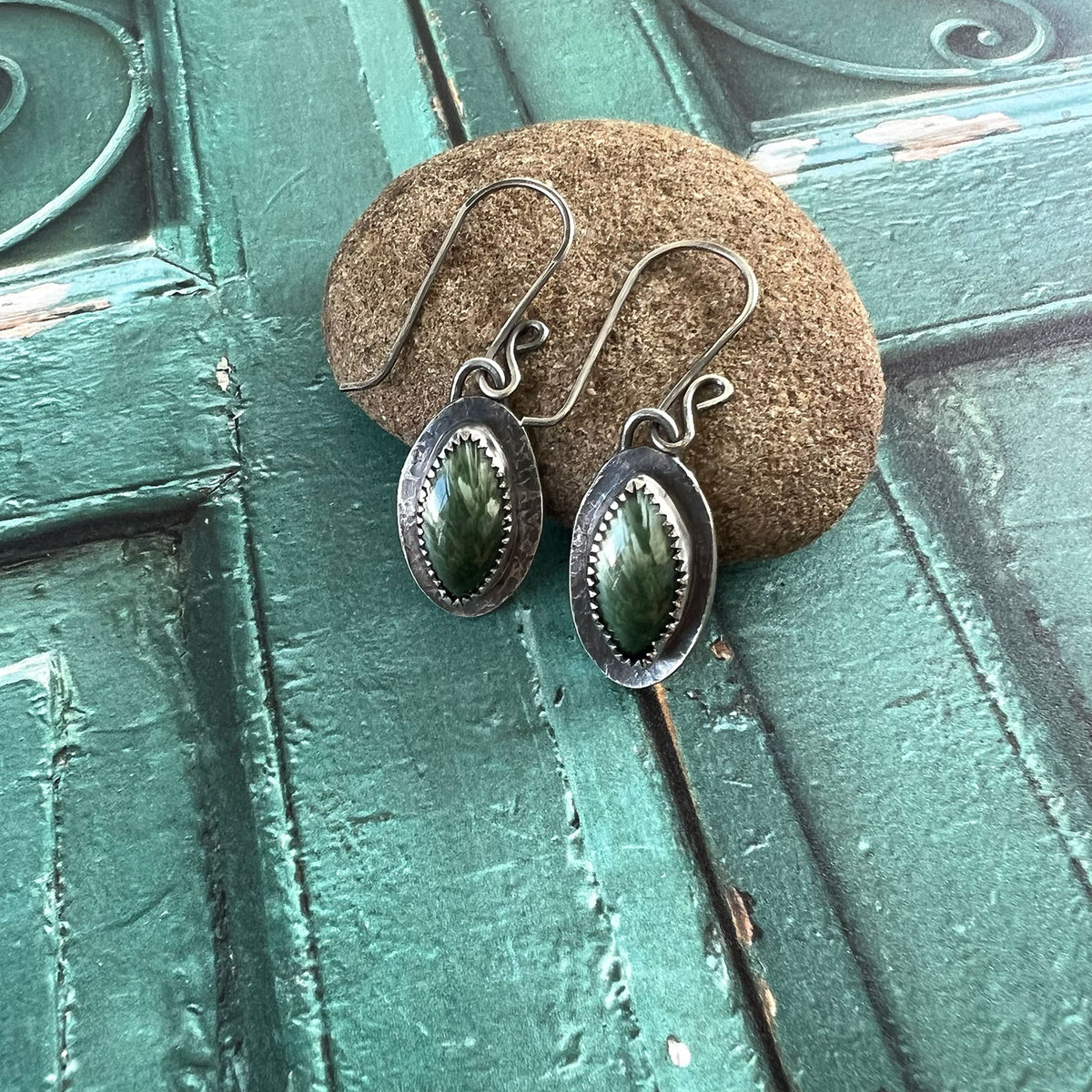 STERLING SILVER BRIDEWELL STONE EARRINGS - SYNCH ME TALISMAN
