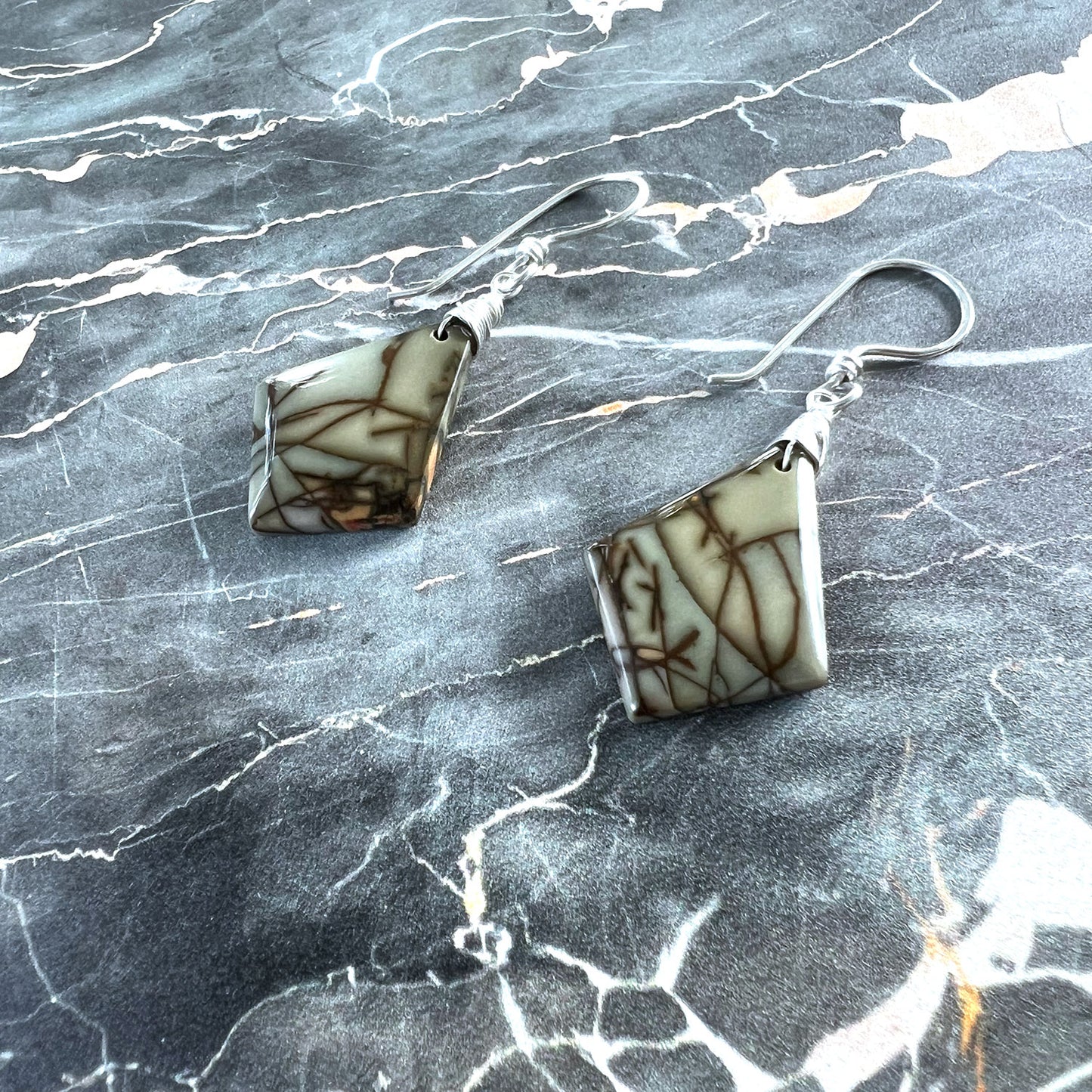 CHERRY CREEK JASPER EARRINGS - MOTHER EARTH TALISMAN