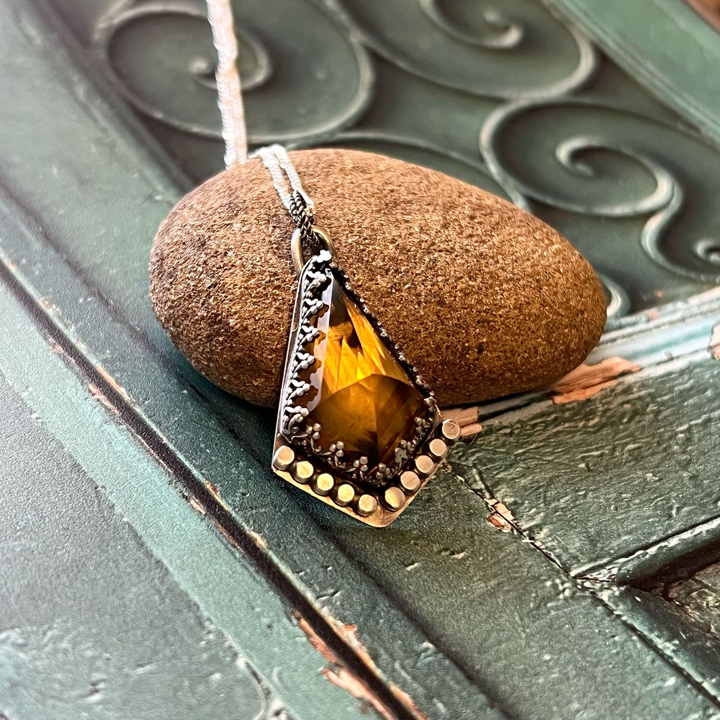 STERLING SILVER CITRINE KITE NECKLACE - I BOW TALISMAN