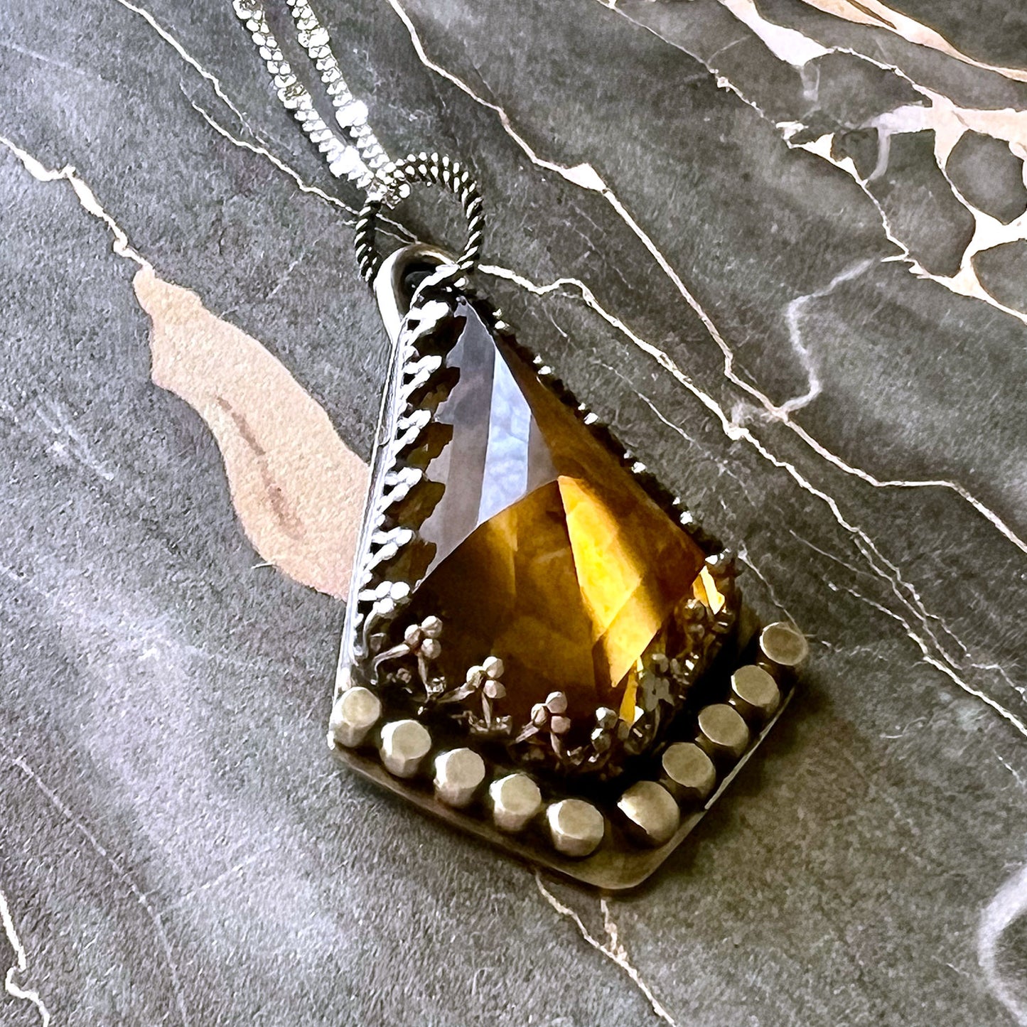 STERLING SILVER CITRINE KITE NECKLACE - I BOW TALISMAN
