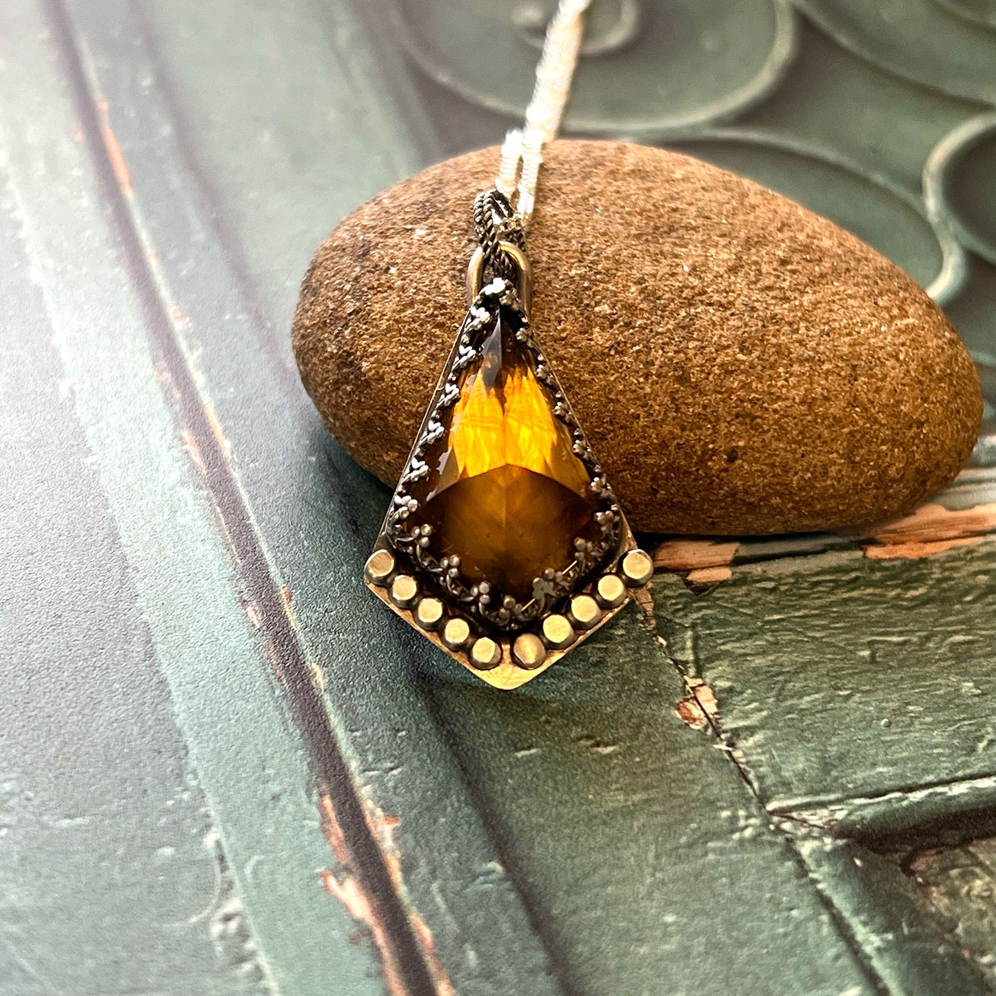 STERLING SILVER CITRINE KITE NECKLACE - I BOW TALISMAN