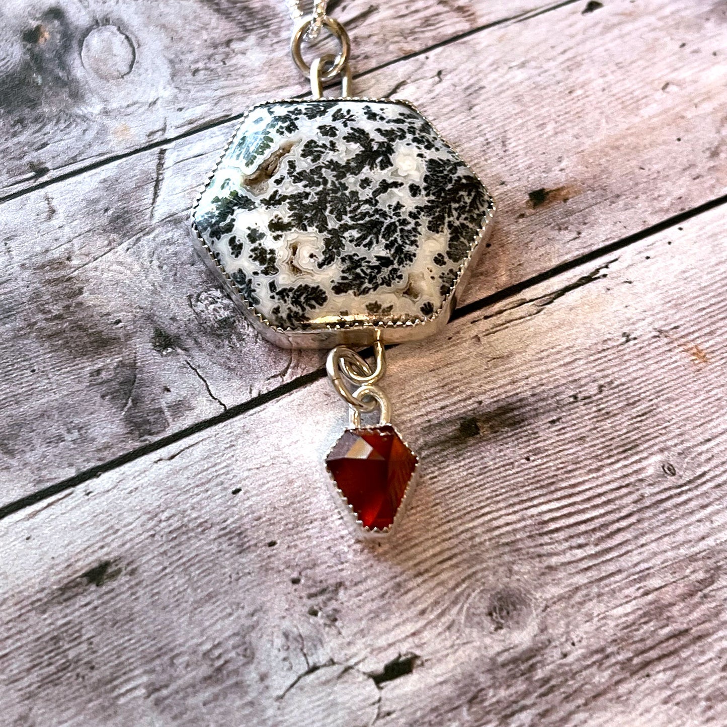 STERLING SILVER DENDRITIC AGATE GARNET NECKLACE - PROTECTIVE EMBRACE TALISMAN