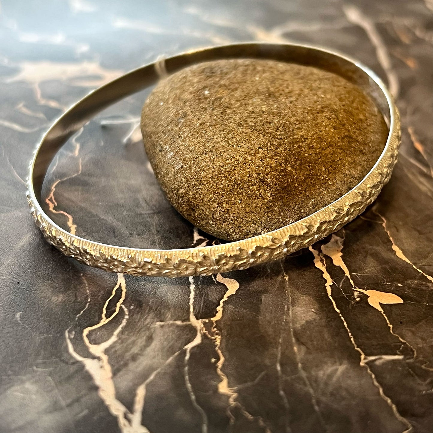 STERLING SILVER PATTERNED BANGLE - MIRROR OF THE SOUL TALISMAN