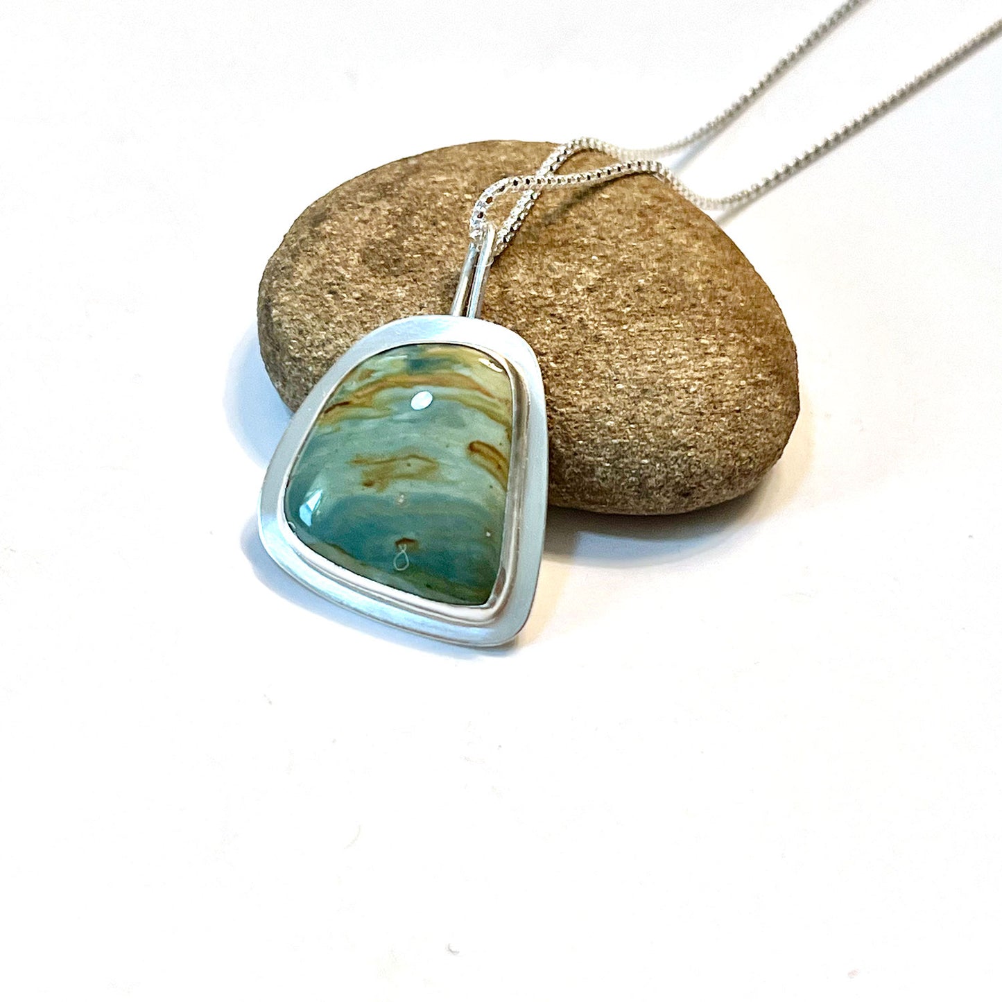 STERLING SILVER GARY GREEN JASPER NECKLACE - MOTHER EARTH TALISMAN