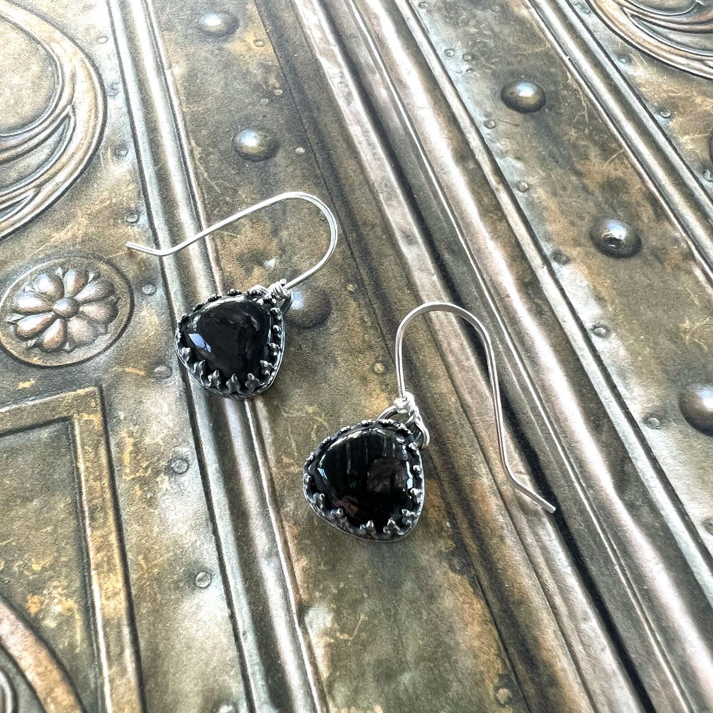 STERLING SILVER HYPERSTHENE EARRINGS - INTENTION TALISMAN