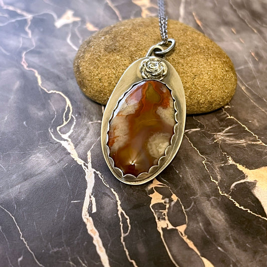 STERLING SILVER KENTUCKY AGATE NECKLACE - PROTECTIVE EMBRACE TALISMAN
