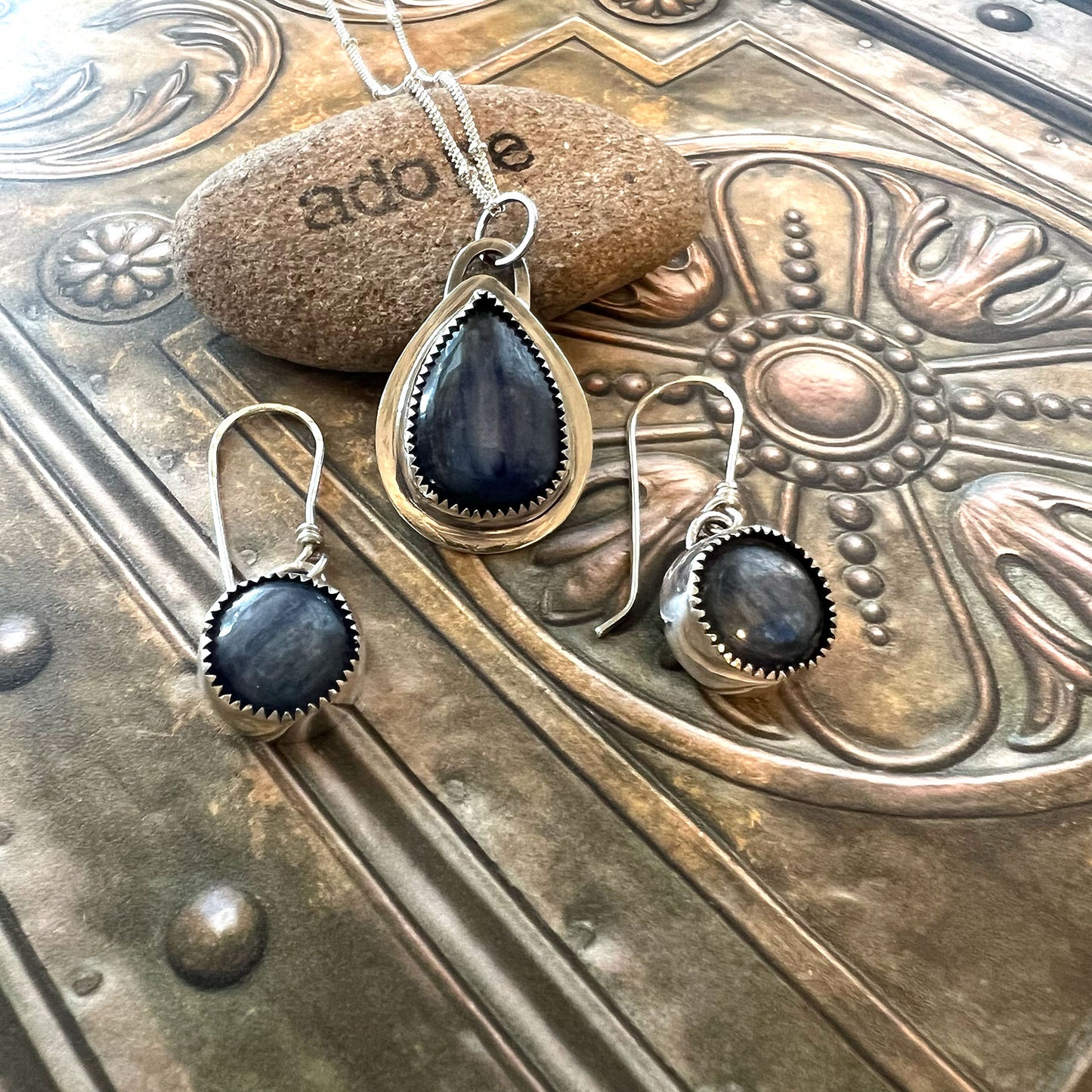 STERLING SILVER KYANITE NECKLACE EARRINGS - SPEAK MY TRUTH TALISMAN