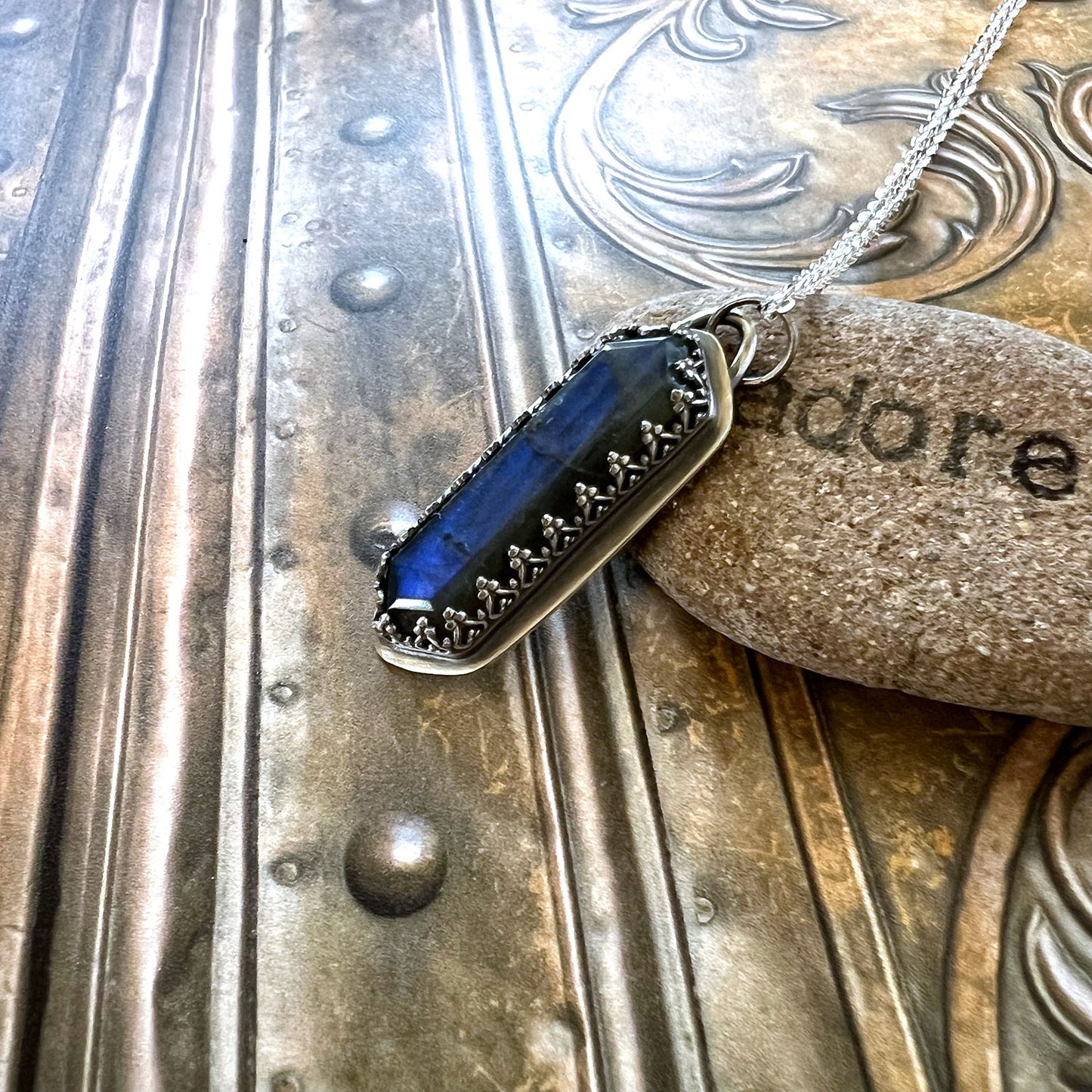 STERLING SILVER LABRADORITE HEX NECKLACE - ORIGINALITY TALISMAN