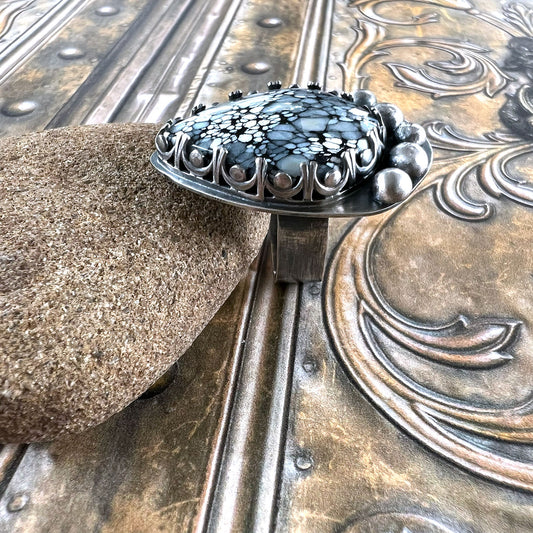 STERLING SILVER LUNA OBSCURA RING - BALANCE TALISMAN