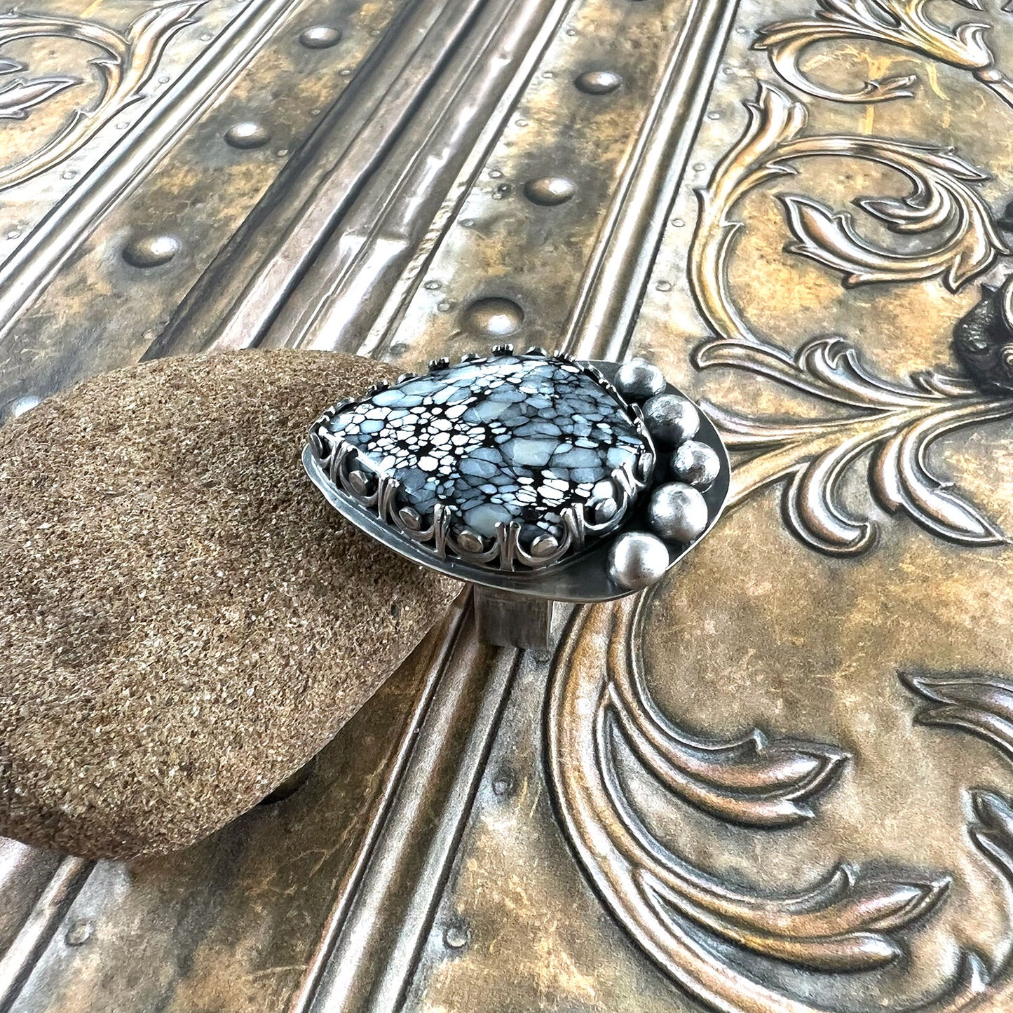 STERLING SILVER LUNA OBSCURA RING - BALANCE TALISMAN