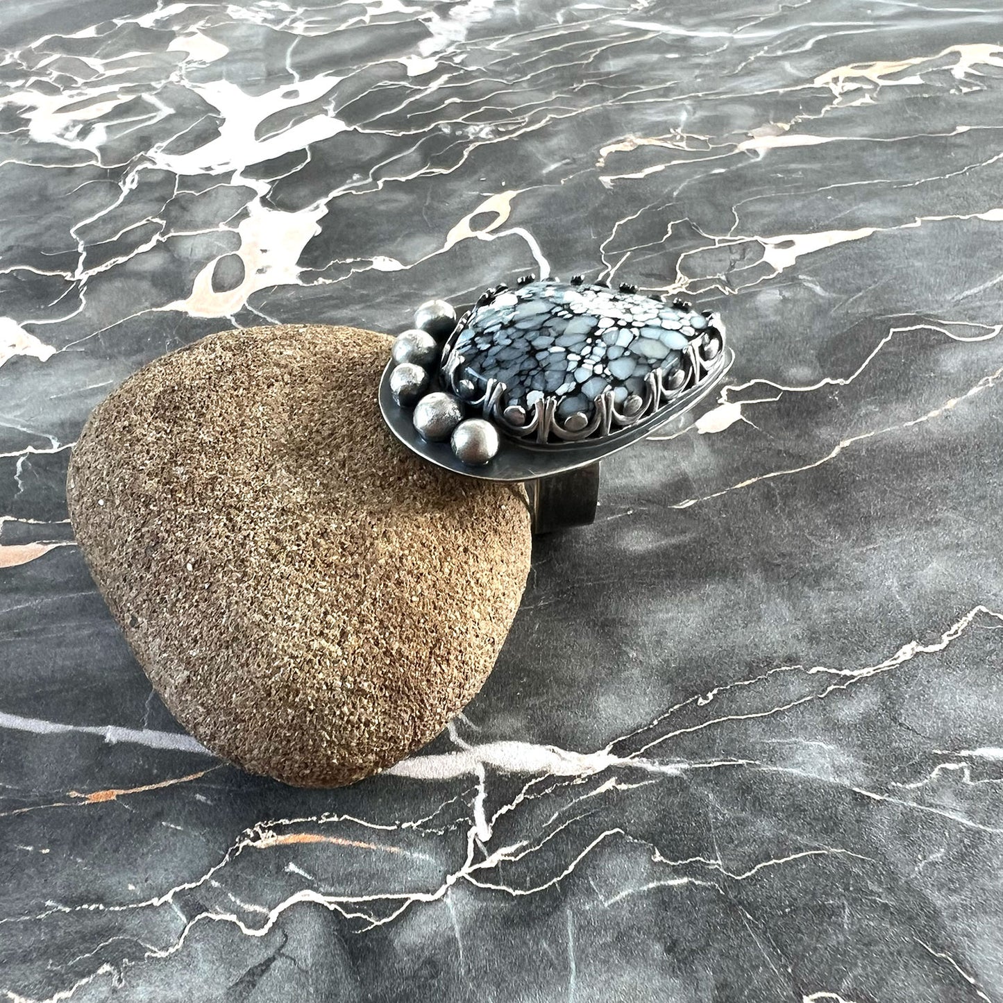 STERLING SILVER LUNA OSCURA RING - BALANCE TALISMAN