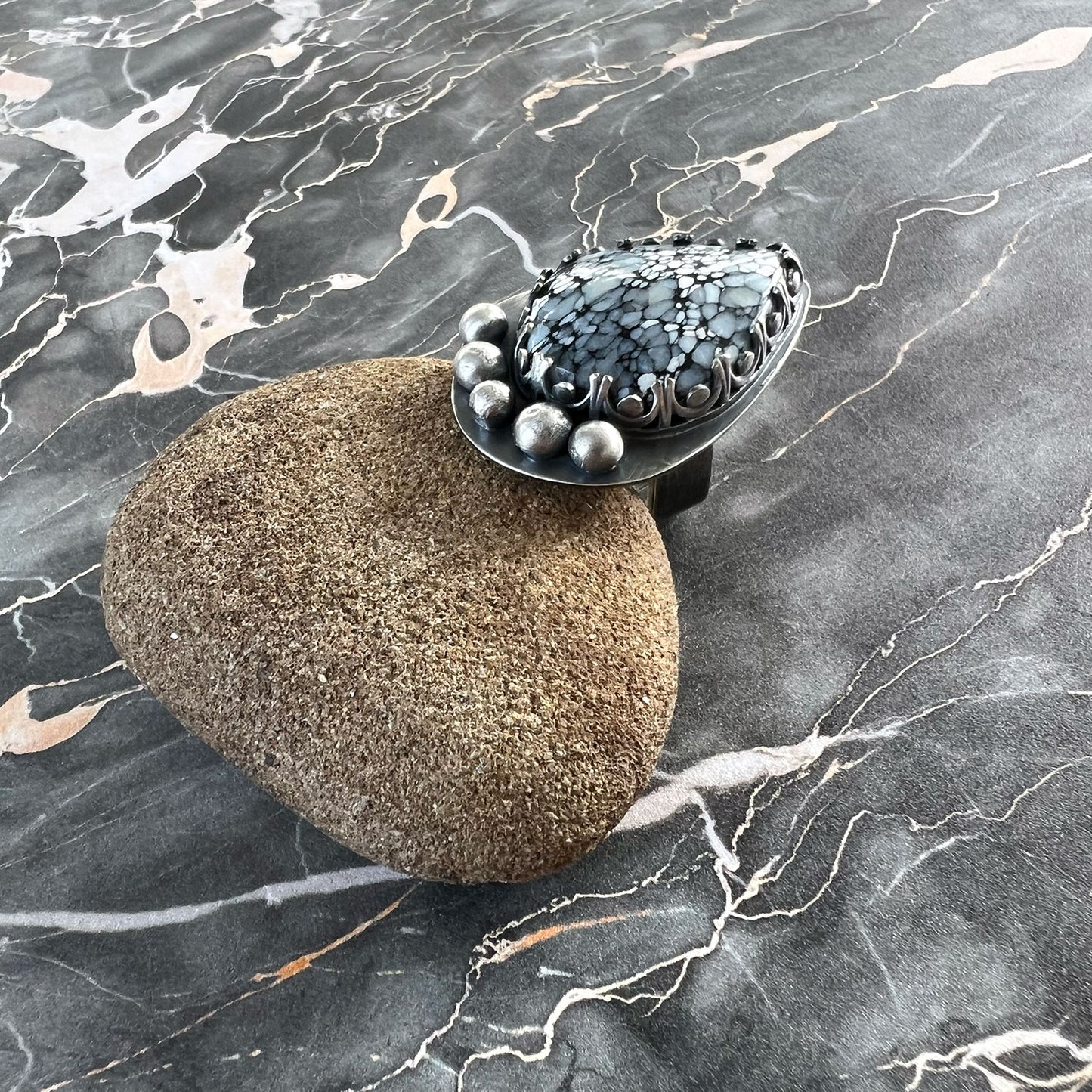 STERLING SILVER LUNA OSCURA RING - BALANCE TALISMAN