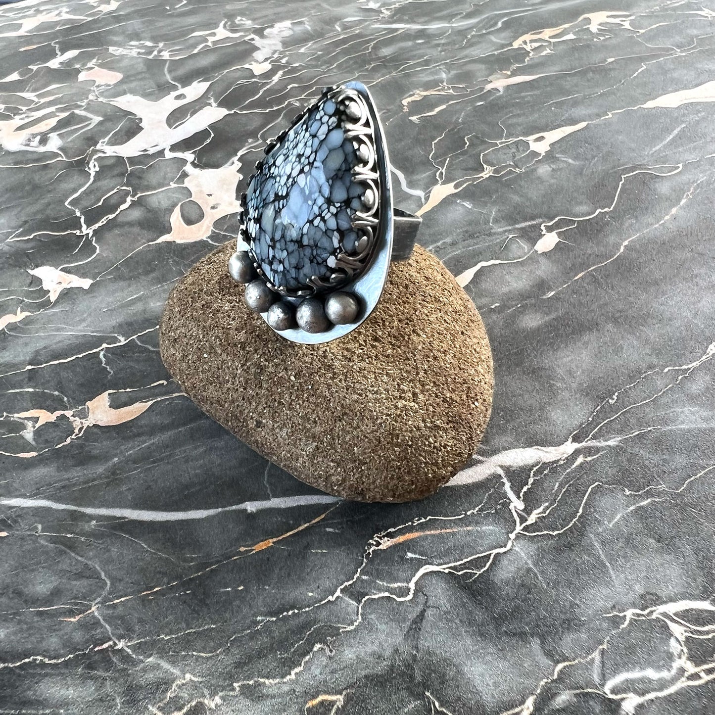 STERLING SILVER LUNA OSCURA RING - BALANCE TALISMAN