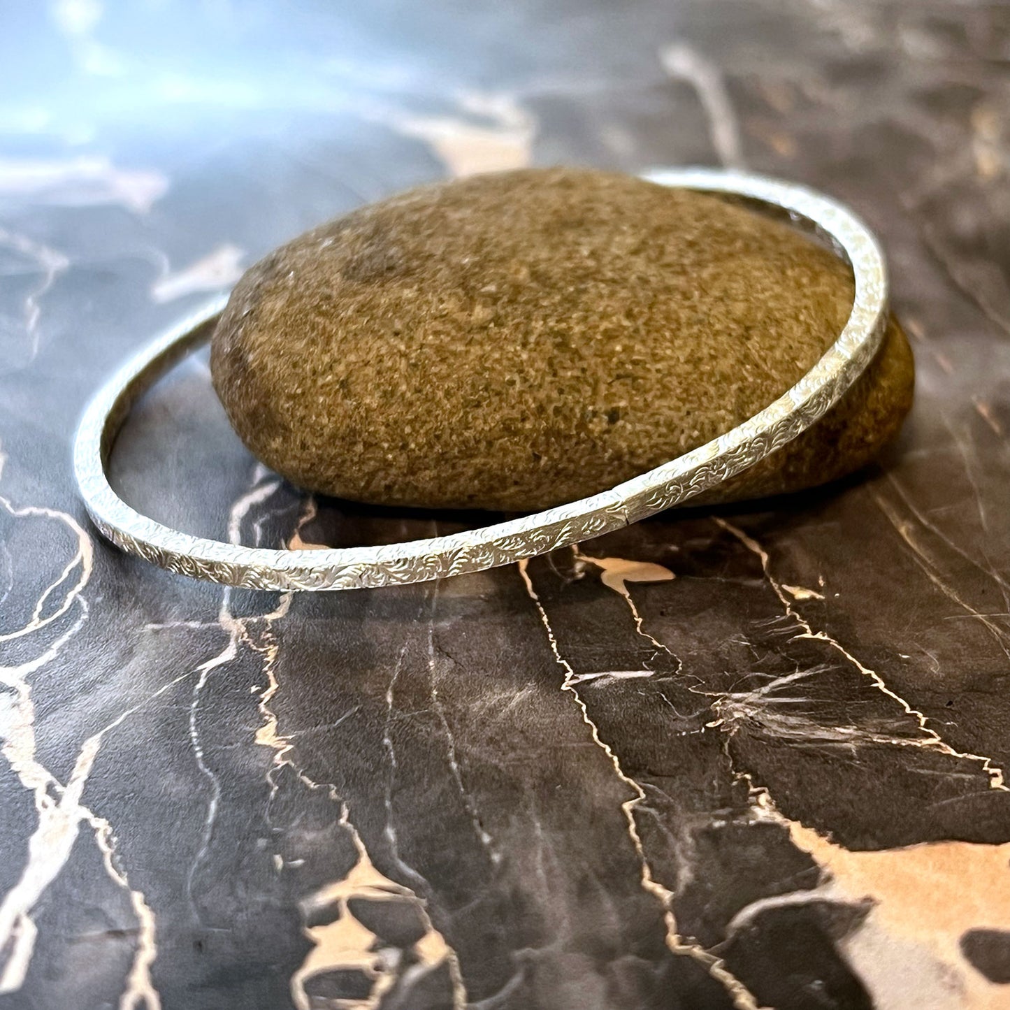 STERLING SILVER PATTERNED BANGLE - MIRROR OF THE SOUL TALISMAN