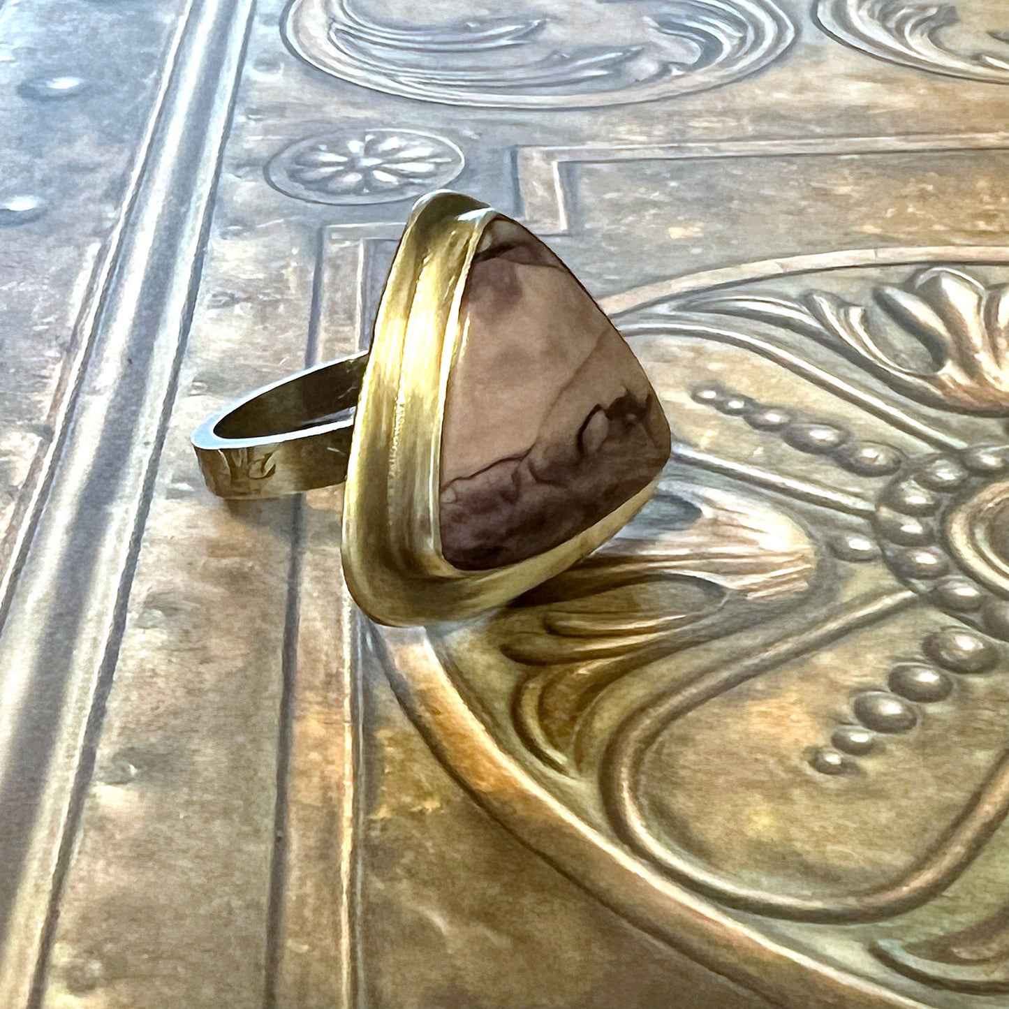 STERLING SILVER TIFFANY STONE TRIANGLE RING - I RELEASE TALISMAN