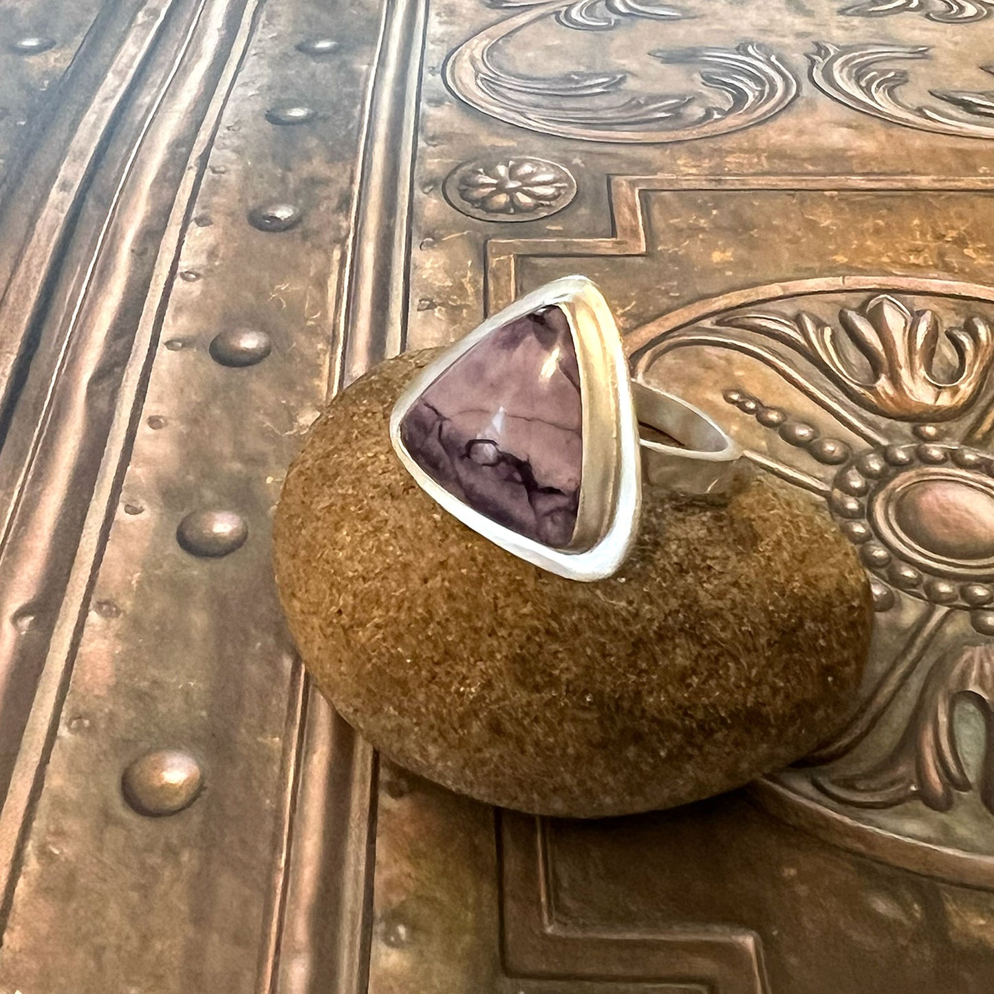 STERLING SILVER TIFFANY STONE TRIANGLE RING - I RELEASE TALISMAN