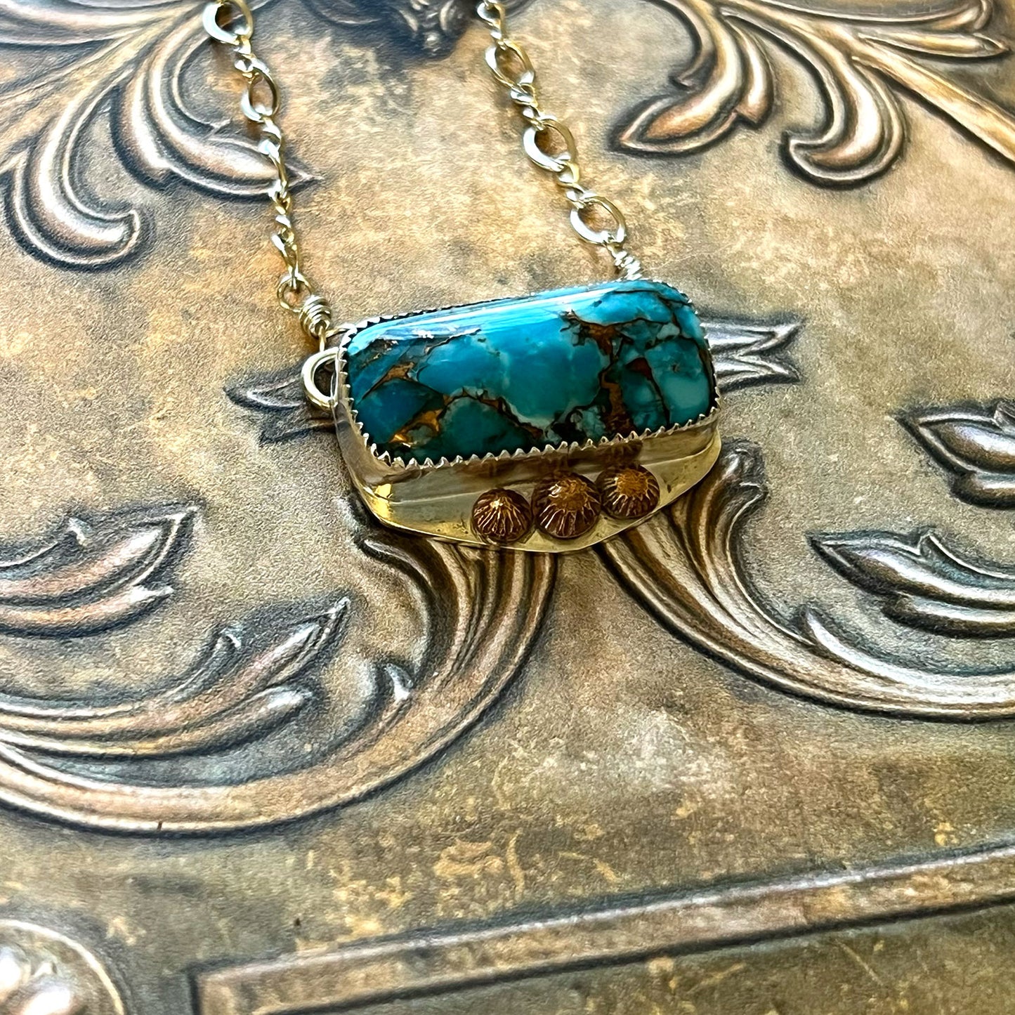 STERLING SILVER KINGMAN TURQUOISE NECKLACE - HEAVEN AND EARTH TALISMAN