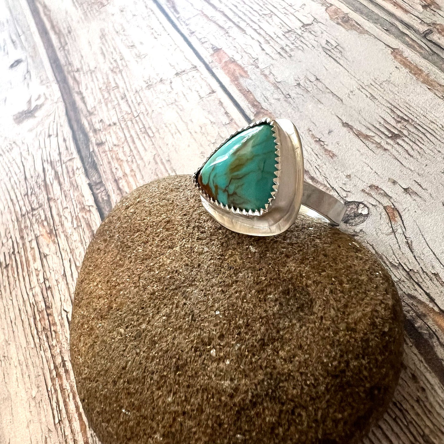 STERLING SILVER KINGMAN TURQUOISE RING - HEAVEN AND EARTH TALISMAN