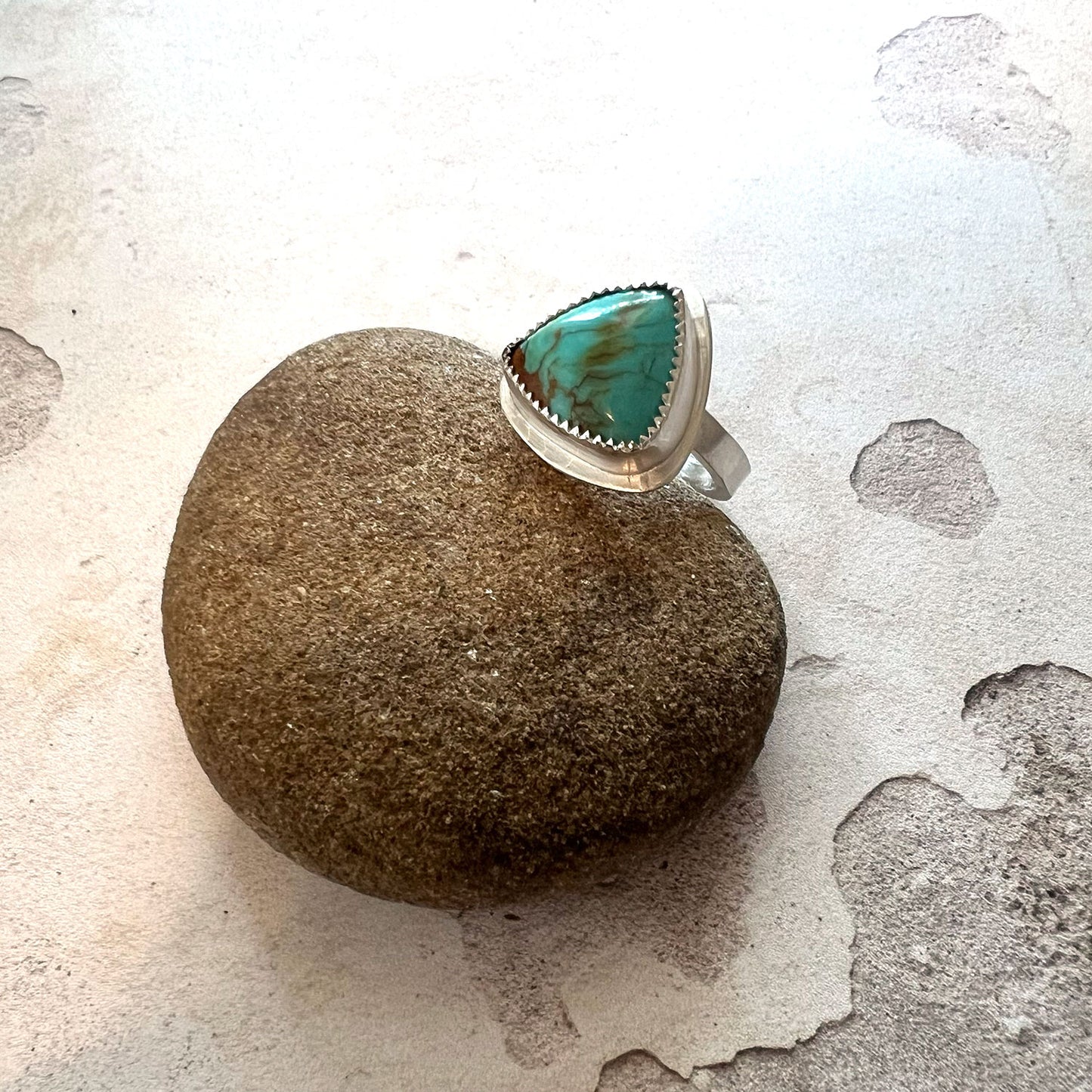 STERLING SILVER KINGMAN TURQUOISE RING - HEAVEN AND EARTH TALISMAN