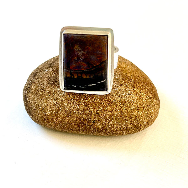 STERLING SILVER TIFFANY STONE RING - I RELEASE TALISMAN