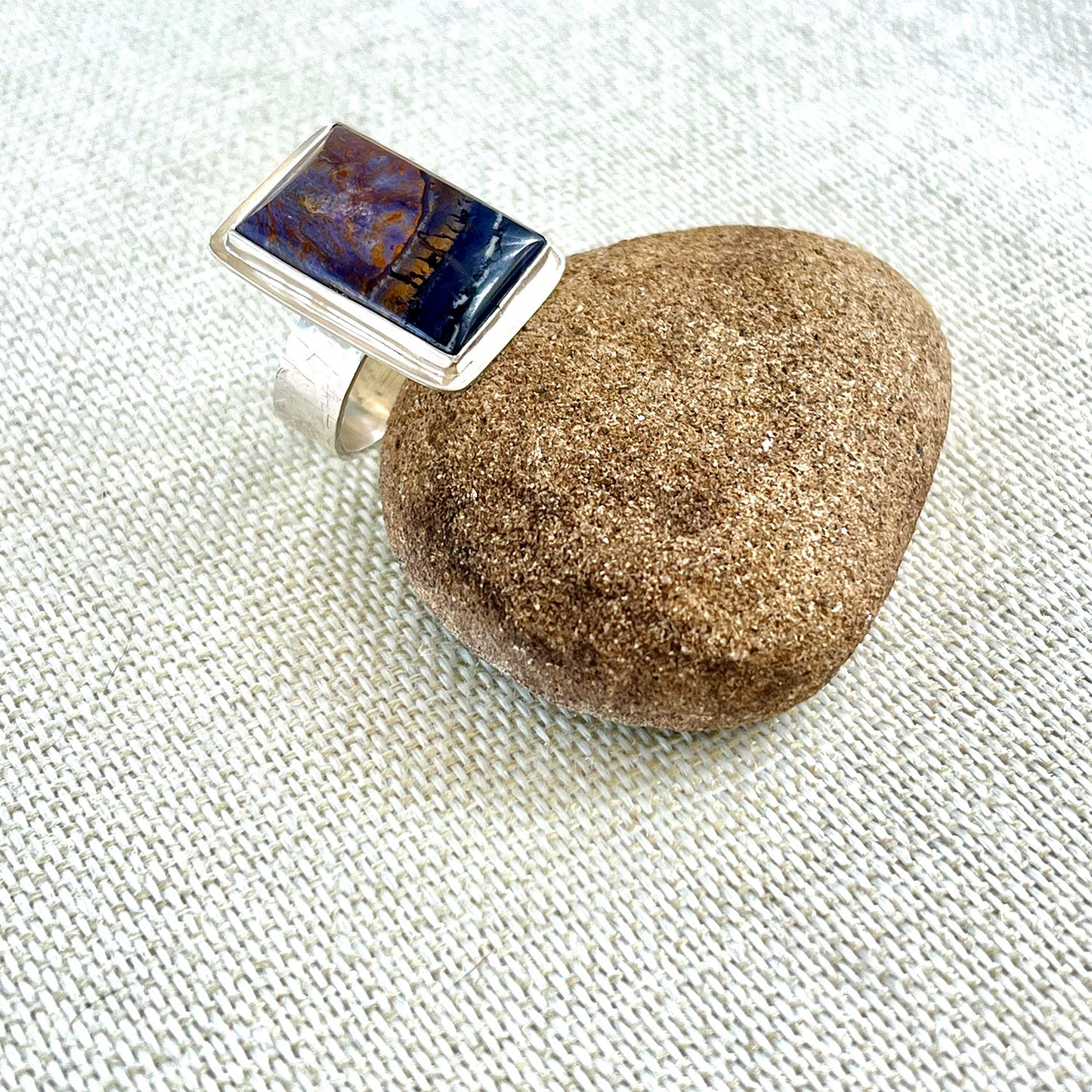 STERLING SILVER TIFFANY STONE RING - I RELEASE TALISMAN