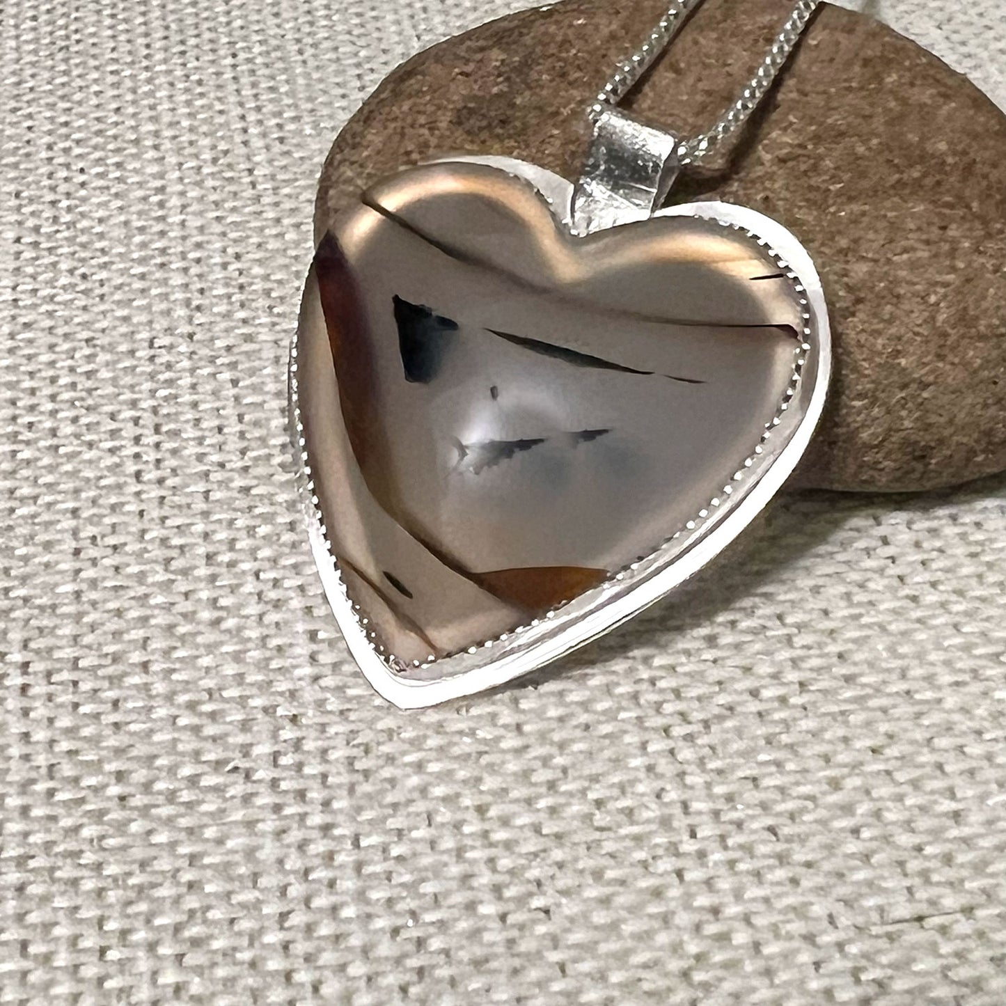 STERLING SILVER MAD RIVER AGATE HEART NECKLACE - PROTECTIVE EMBRACE TALISMAN