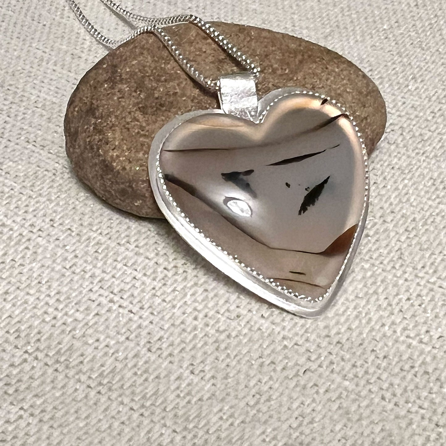 STERLING SILVER MAD RIVER AGATE HEART NECKLACE - PROTECTIVE EMBRACE TALISMAN