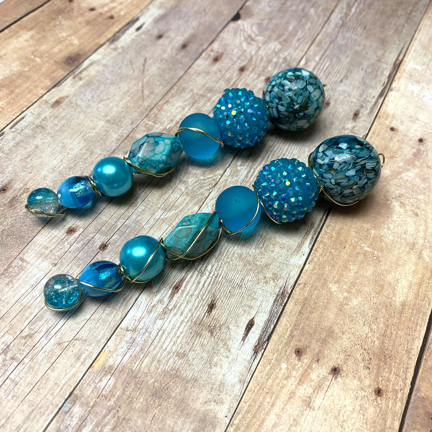 ICICLE ORNAMENT. SUN CATCHER. MULTI COLOR. CHRISTMAS. 3.5 - 5 INCHES.