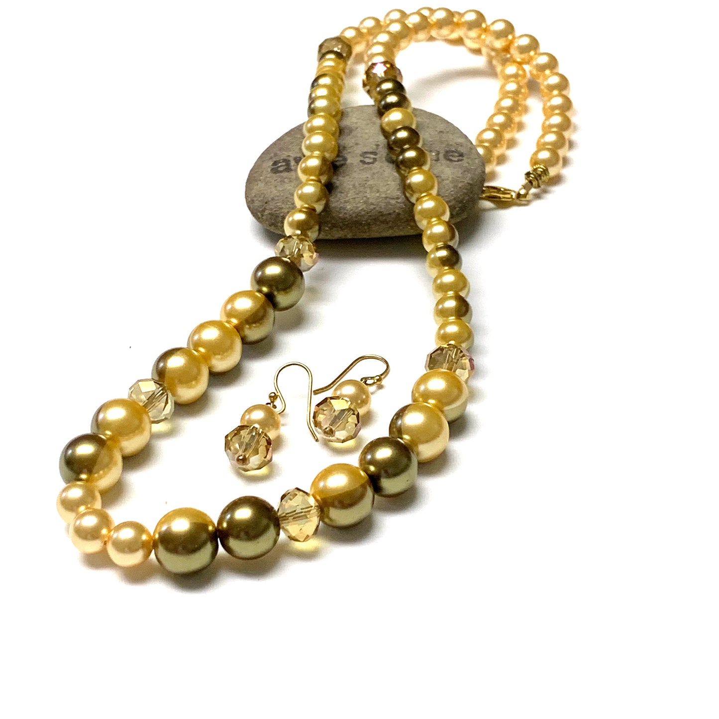 GLASS PEARL NECKLACE EARRINGS. OLIVE. BUTTER YELLOW.