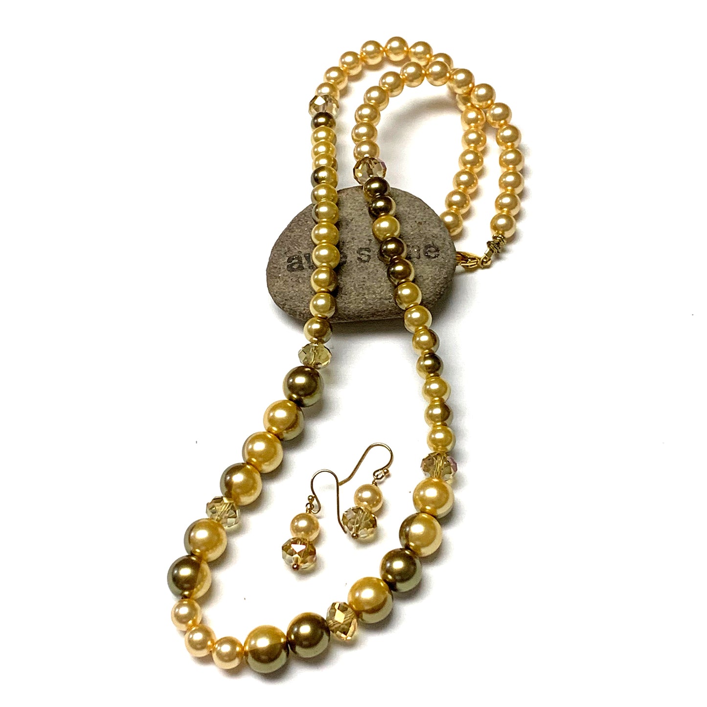 GLASS PEARL NECKLACE EARRINGS. OLIVE. BUTTER YELLOW.