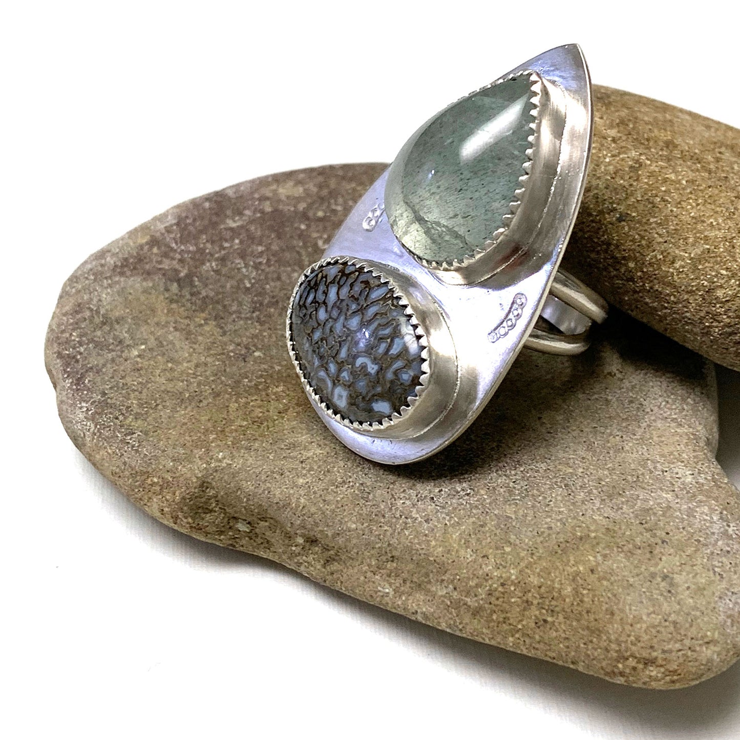 STERLING SILVER AQUAMARINE DINOBONE RING