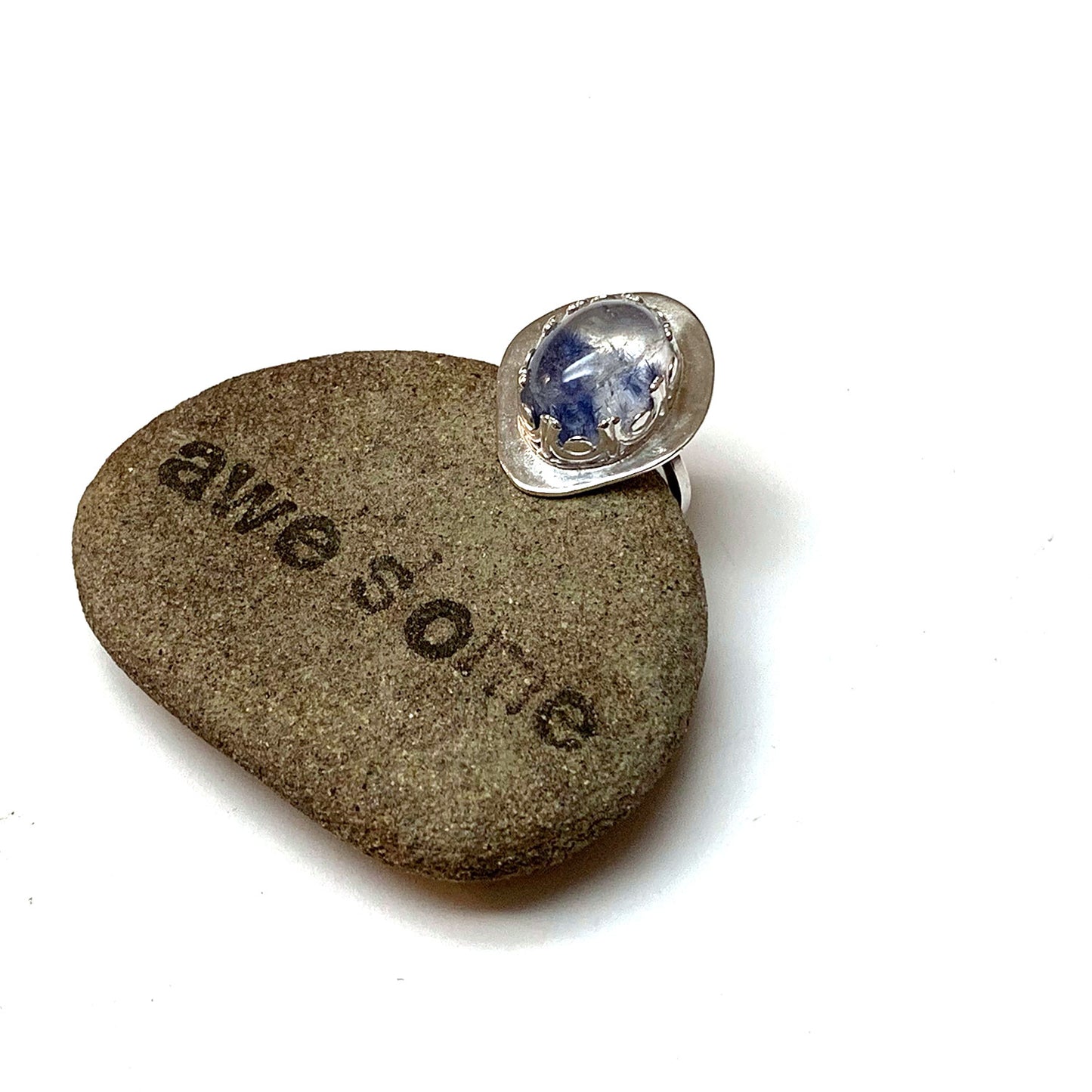 STERLING SILVER DUMORTIERITE IN QUARTZ BEZEL RING - STAND UP TALISMAN