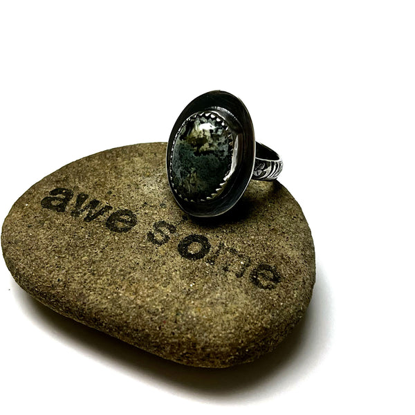 STERLING SILVER OCHOCO MOSS AGATE RING - PROTECTIVE EMBRACE TALISMAN